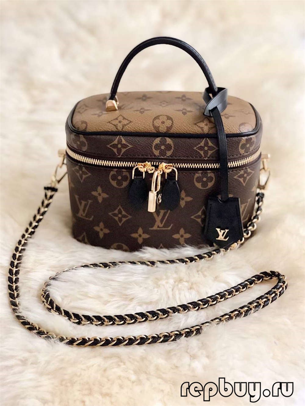 Louis Vuitton M45165 Vanity Small Top Replica Handbag Daily Use Effect (2022 Edition)-Best Quality designer Bag Review, and online shopping, designer bag ru