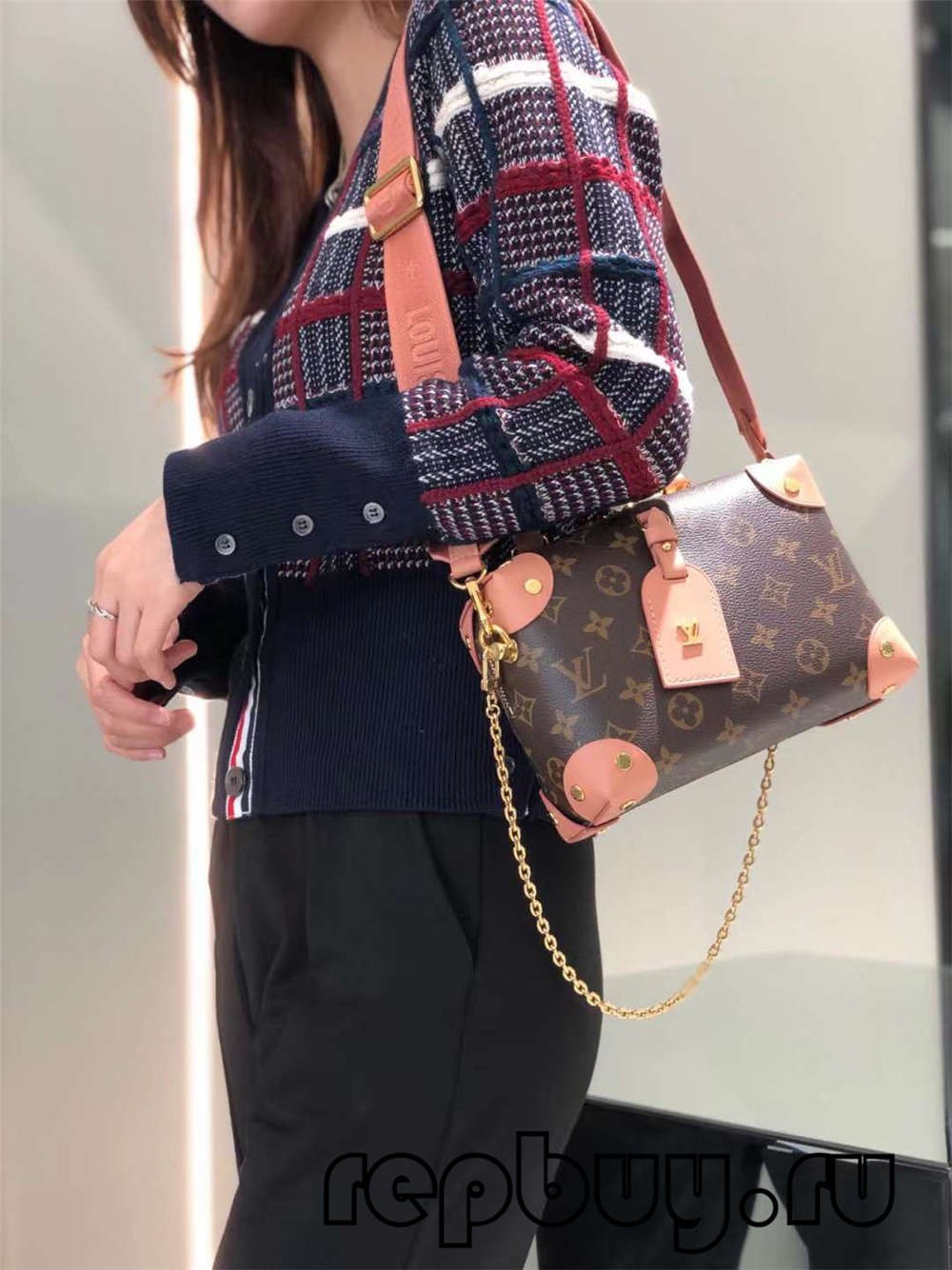 Louis Vuitton M45531 PETITE MALLE SOUPLE Pink 20cm Top Replica Bags Daily use effect (2022 Edition)-Best Quality designer Bag Review, and online shopping, designer bag ru