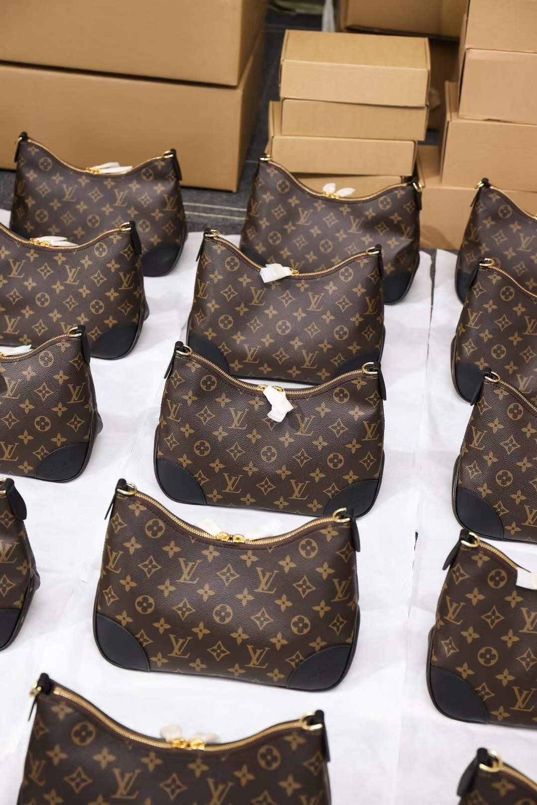 Louis Vuitton M45831 BOULOGNE Top Replica Handbags Wholesale Inspection (2022 Updated)-Best Quality designer Bag Review, and online shopping, designer bag ru