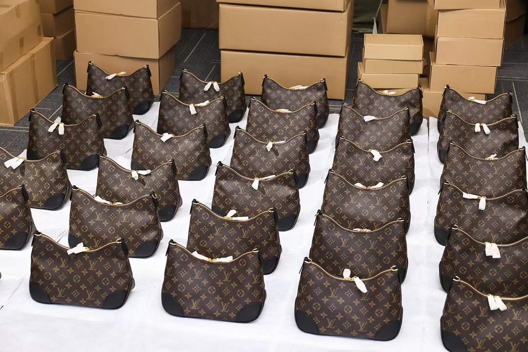 Louis Vuitton M45831 BOULOGNE Top Replica Handbags Wholesale Inspection (2022 Updated)-Best Quality designer Bag Review, and online shopping, designer bag ru