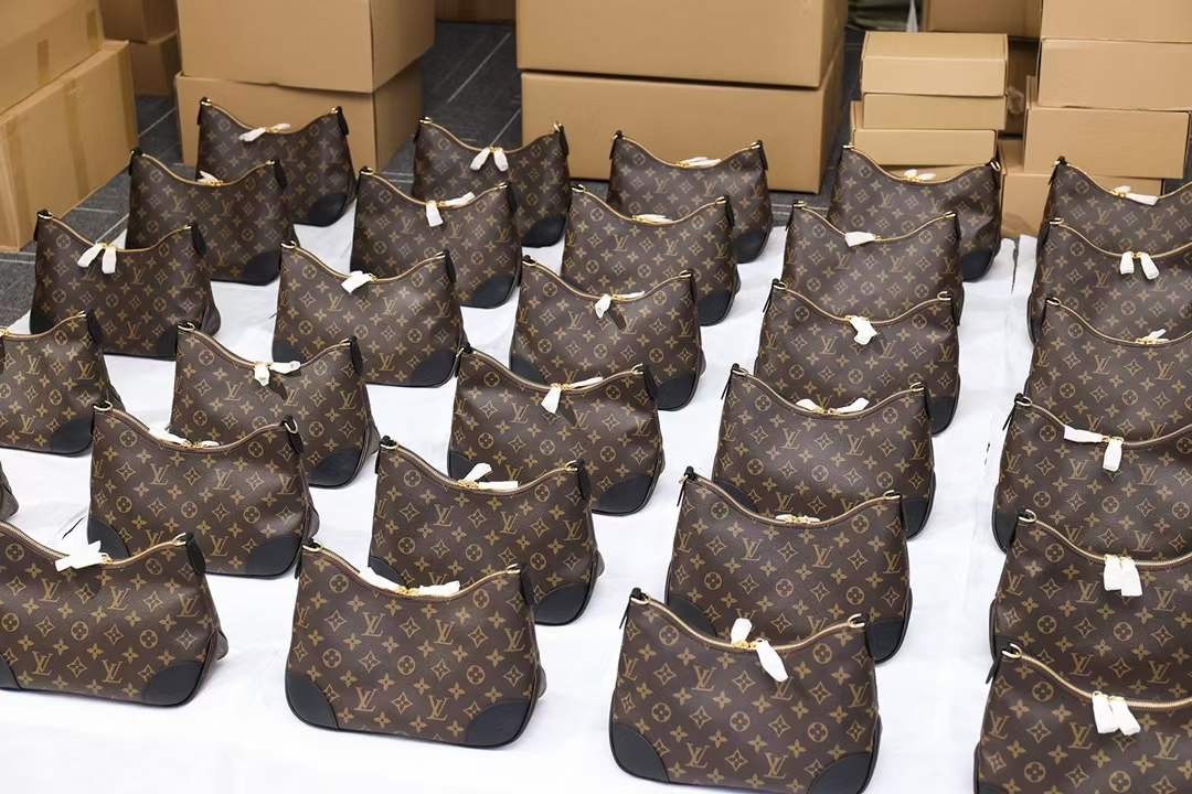 Louis Vuitton M45831 BOULOGNE Top Replica Handbags Wholesale Inspection (2022 Updated)-Best Quality designer Bag Review, and online shopping, designer bag ru