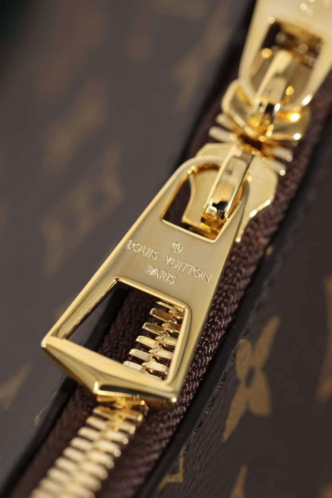 Louis Vuitton M45831 BOULOGNE top replica handbags Leather and hardware details (2022 Edition)-Best Quality designer Bag Review, and online shopping, designer bag ru