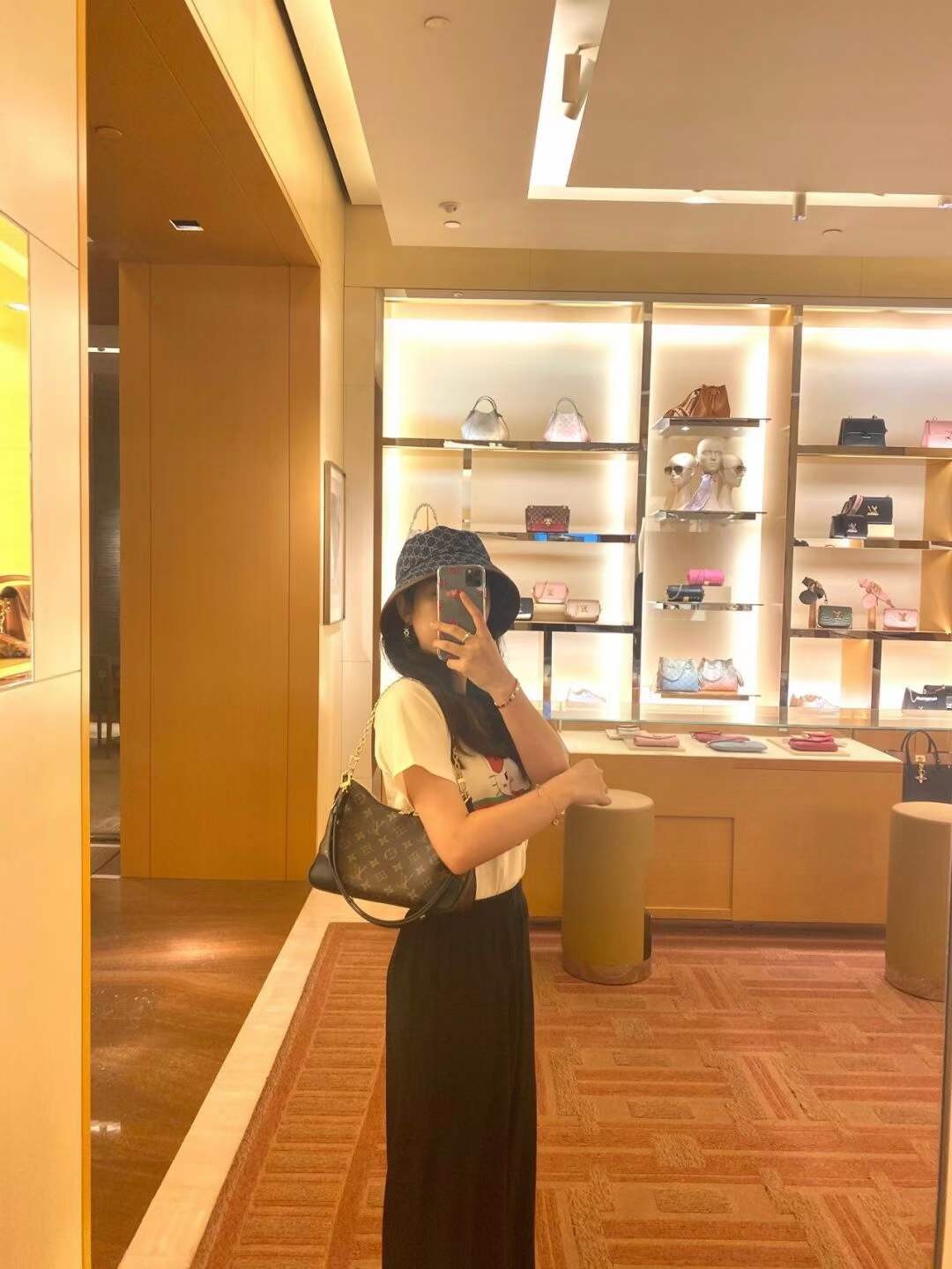 Louis Vuitton M45831 BOULOGNE Top Replica Handbags Top Result (2022 Latest)-Best Quality designer Bag Review, and online shopping, designer bag ru