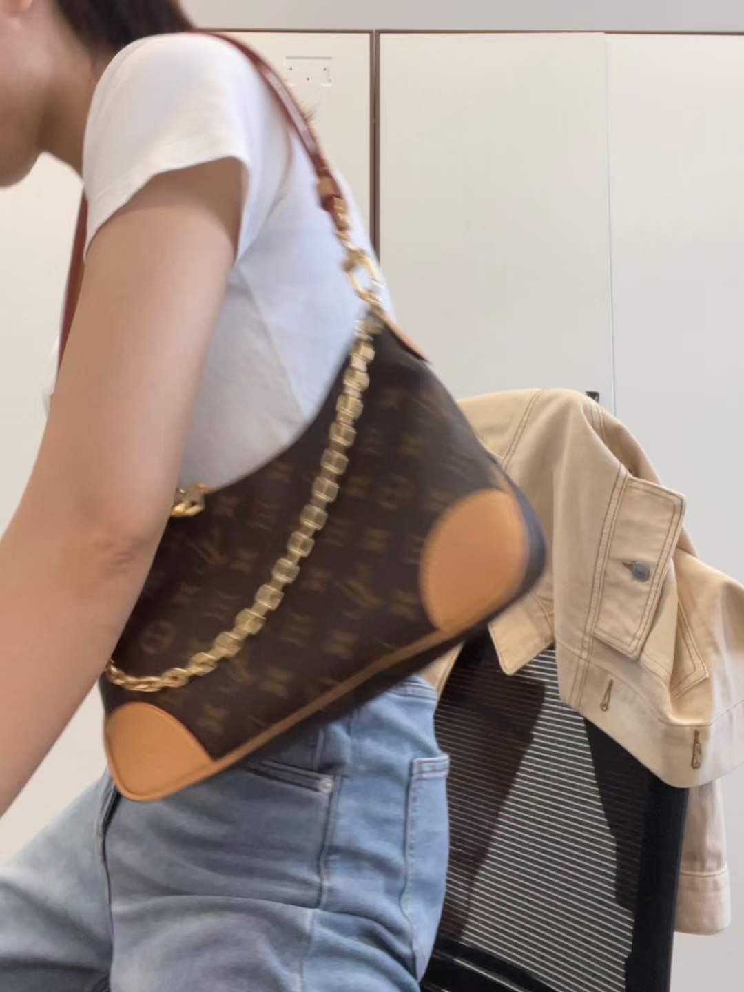 Louis Vuitton M45832 croissant with yellow leather Boulogne top replica handbags Upper body effect (2022 Updated)-Best Quality designer Bag Review, and online shopping, designer bag ru Louis Vuitton M45832 croissant with yellow leather Boulogne top replica handbags Upper body effect (2022 Updated)-Best Quality designer Bag Review, and online shopping, designer bag ru