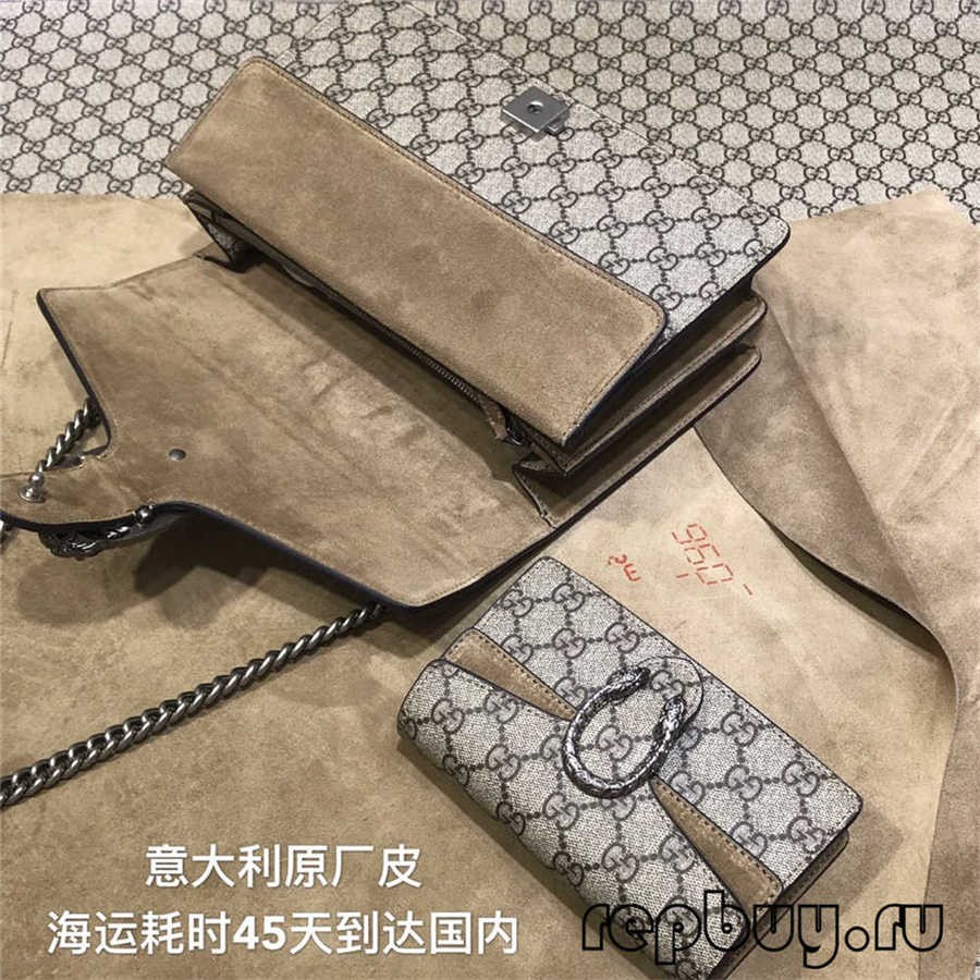 图片包含 桌子
描述已自动生成