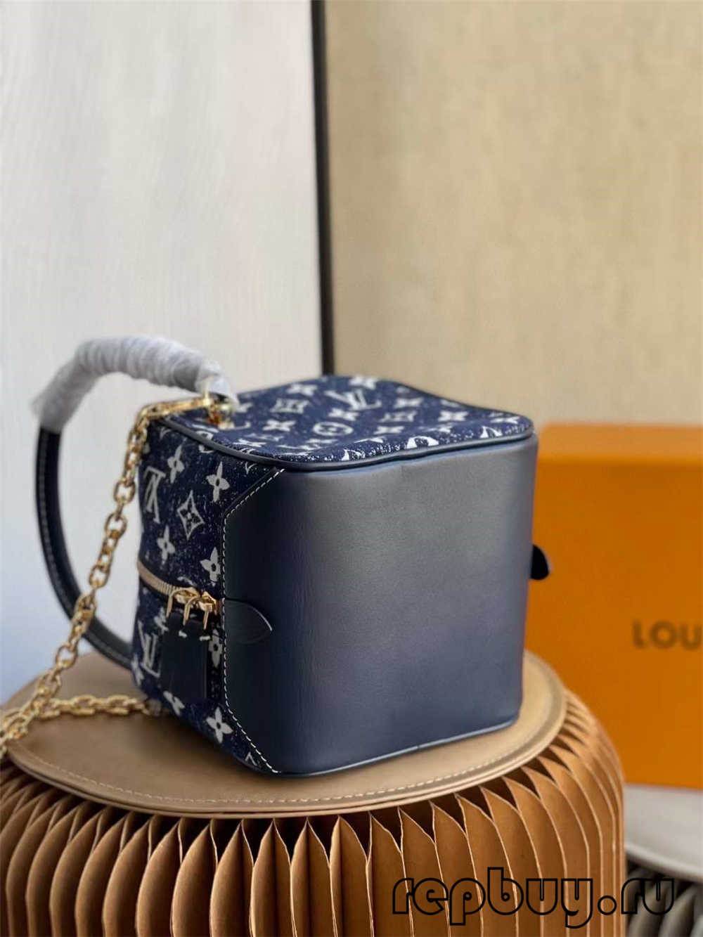 Louis Vuitton SQUARE bag M59611 top quality replica bag (2022 updated)-Best Quality designer Bag Review, and online shopping, designer bag ru
