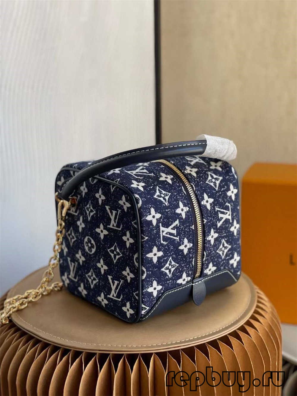 Louis Vuitton SQUARE bag M59611 top quality replica bag (2022 updated)-Best Quality designer Bag Review, and online shopping, designer bag ru