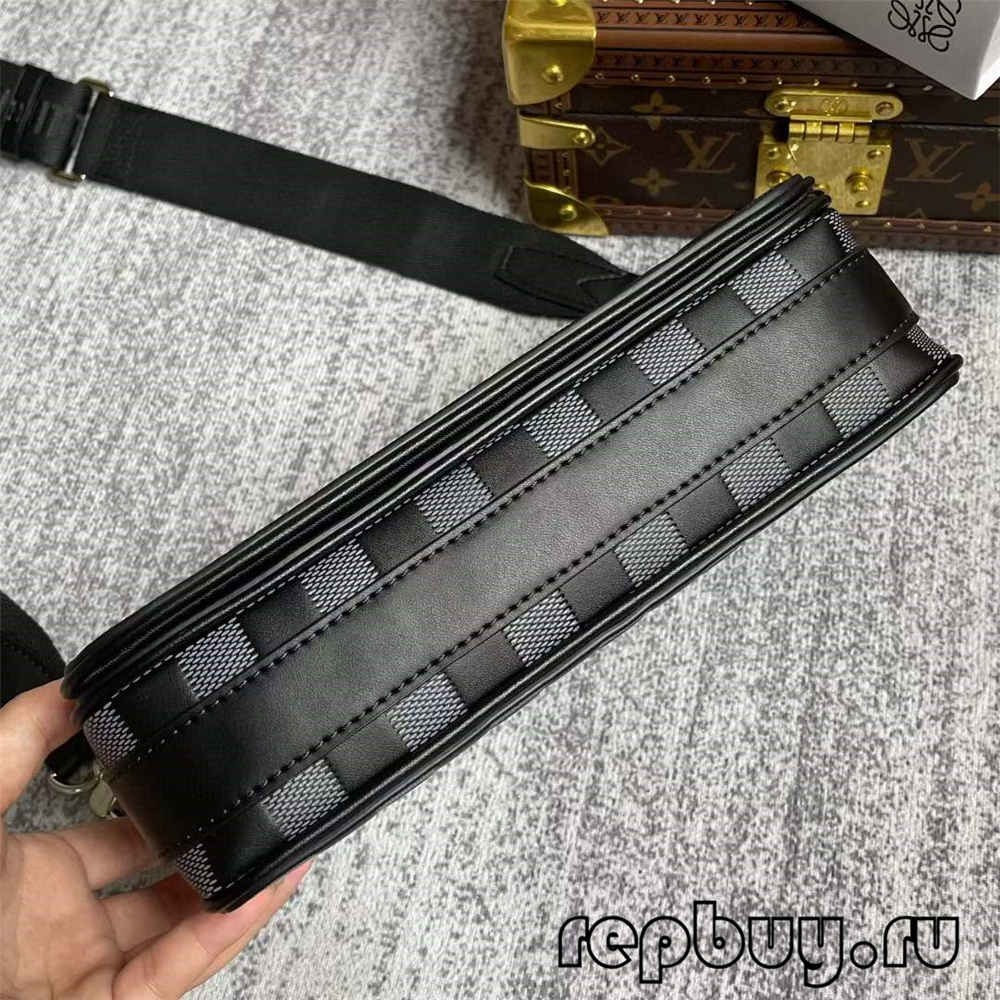 文本
低可信度描述已自动生成