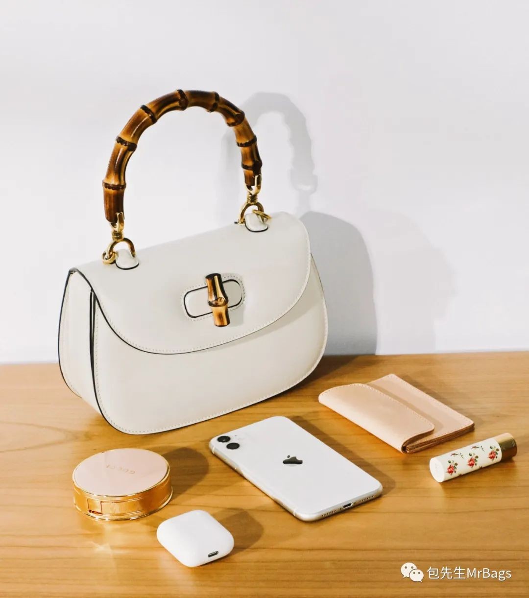 Gucci’s most popular replica designer bag – Gucci Bamboo 1947 (2022 new edition)-Best Quality designer Bag Review, and online shopping, designer bag ru Gucci’s most popular replica designer bag – Gucci Bamboo 1947 (2022 new edition)-Best Quality designer Bag Review, and online shopping, designer bag ru