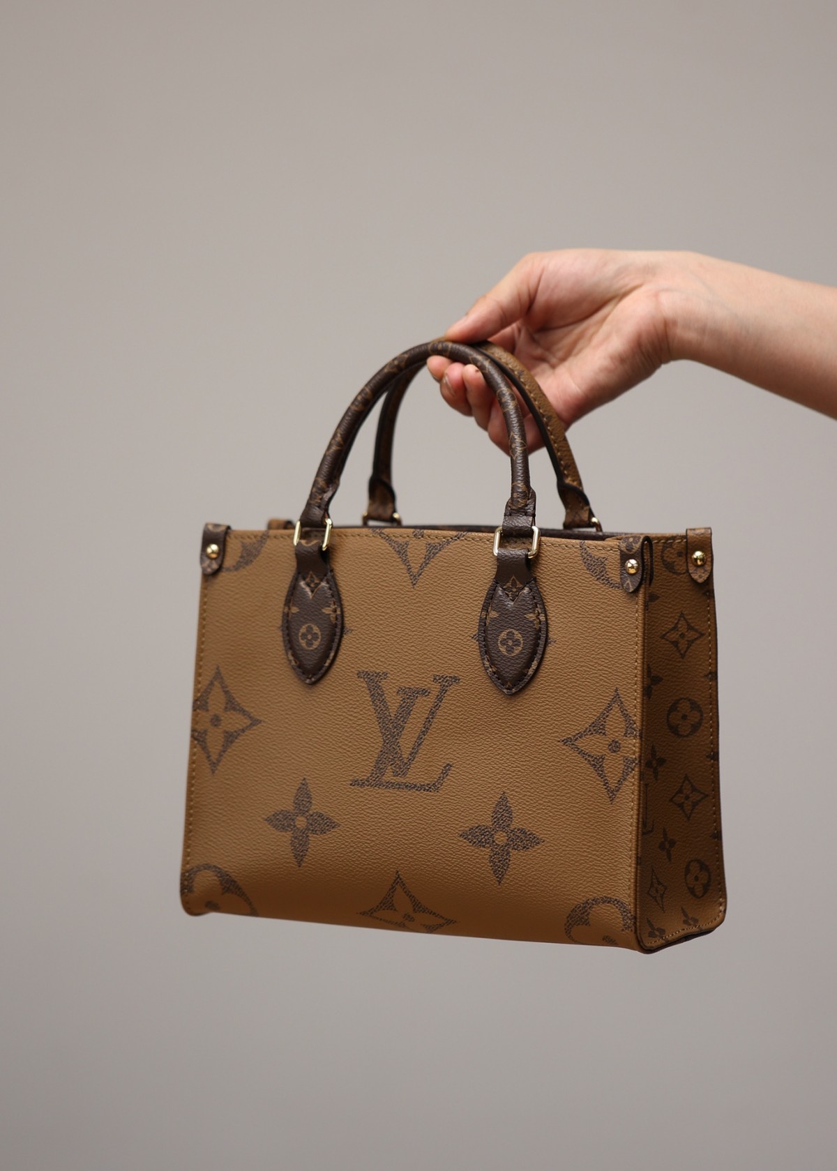 How good quality is a Shebag M46373 ONTHEGO small size?(2023 style with wide shoulder straps)-Best Quality designer Bag Review, and online shopping, designer bag ru