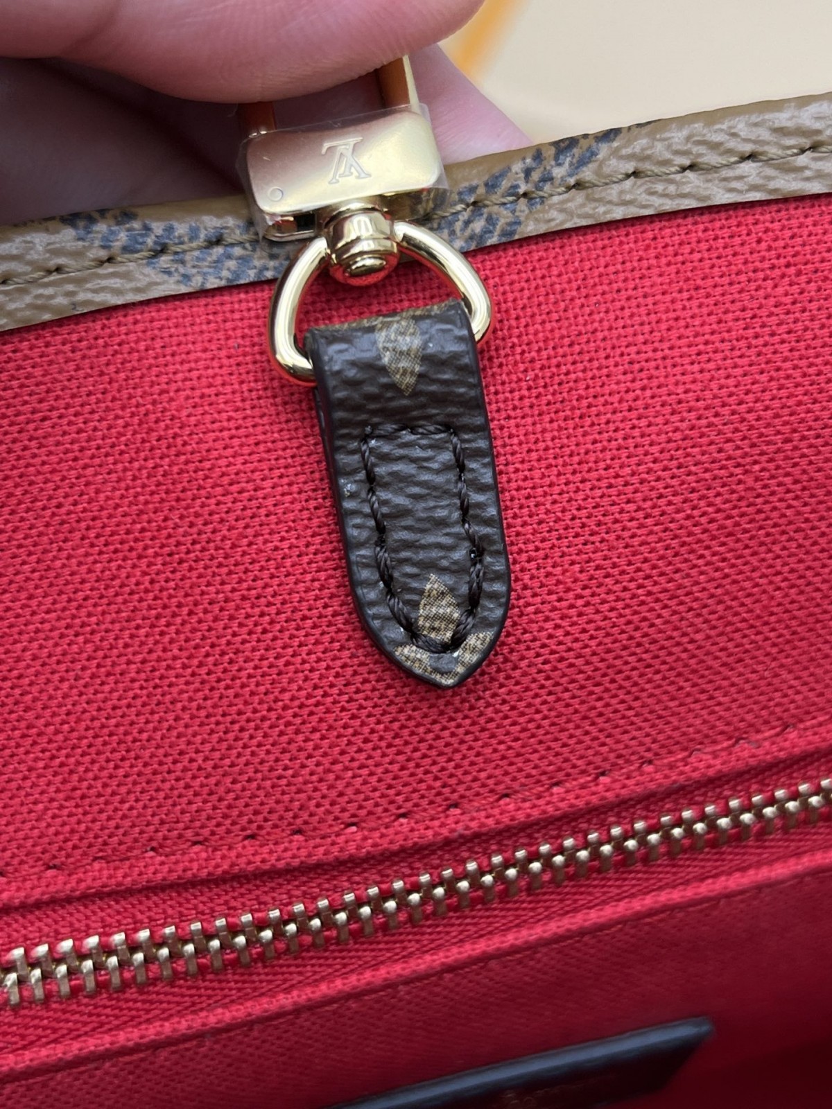 How good quality is a Shebag M46373 ONTHEGO small size?(2023 style with wide shoulder straps)-Best Quality designer Bag Review, and online shopping, designer bag ru