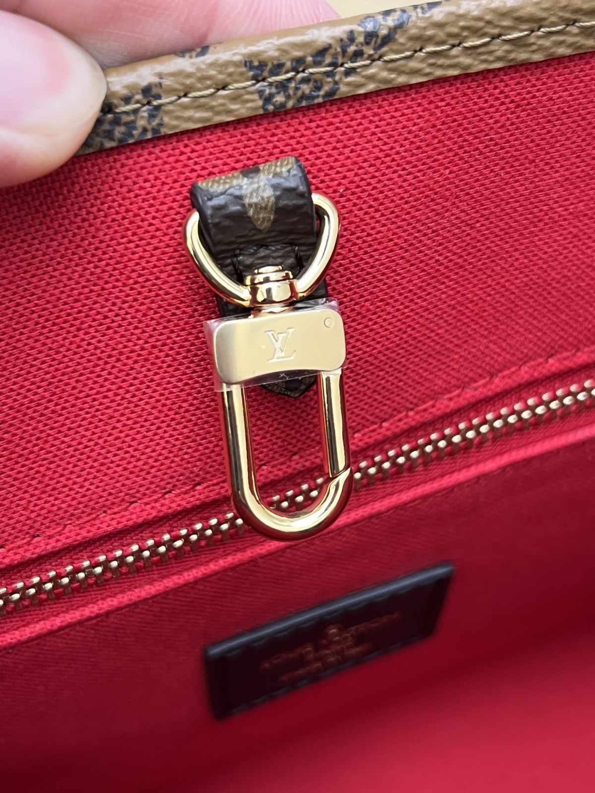 How good quality is a Shebag M46373 ONTHEGO small size?(2023 style with wide shoulder straps)-Best Quality designer Bag Review, and online shopping, designer bag ru