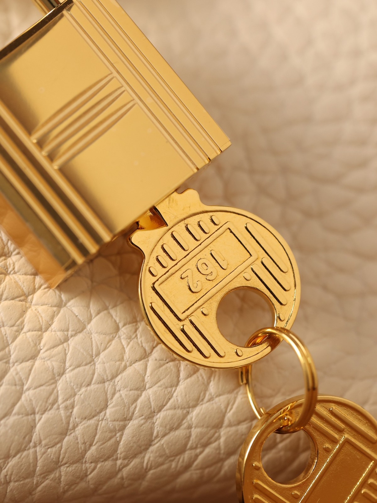 How good quality is a Shebag Hermes Picotin Lock bag(2023 updated)-Best Quality designer Bag Review, and online shopping, designer bag ru How good quality is a Shebag Hermes Picotin Lock bag(2023 updated)-Best Quality designer Bag Review, and online shopping, designer bag ru