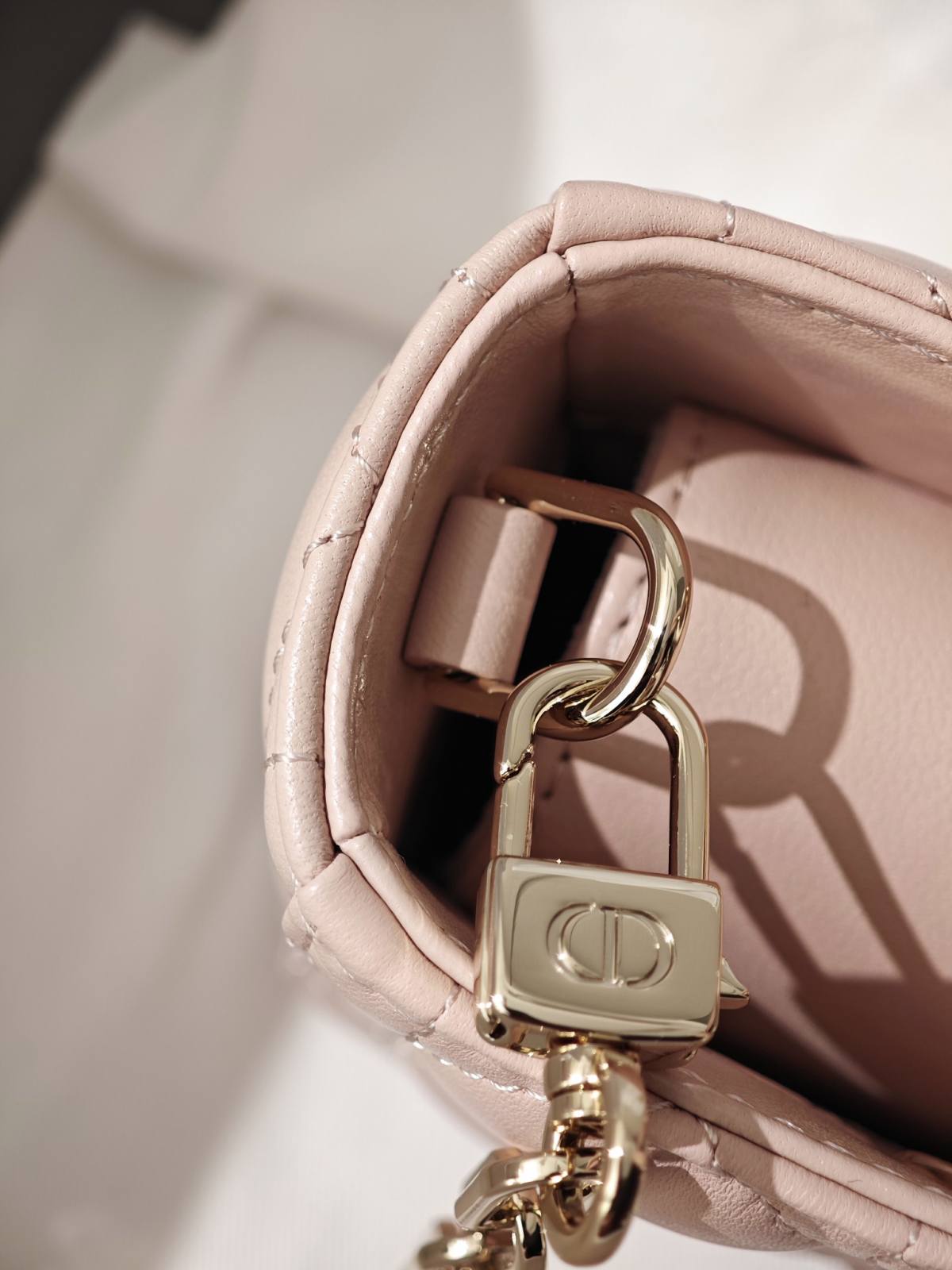 Shebag super replica Lady Dior D Joy pink bag review(2025 July updated)-Best Quality designer Bag Review, and online shopping, designer bag ru