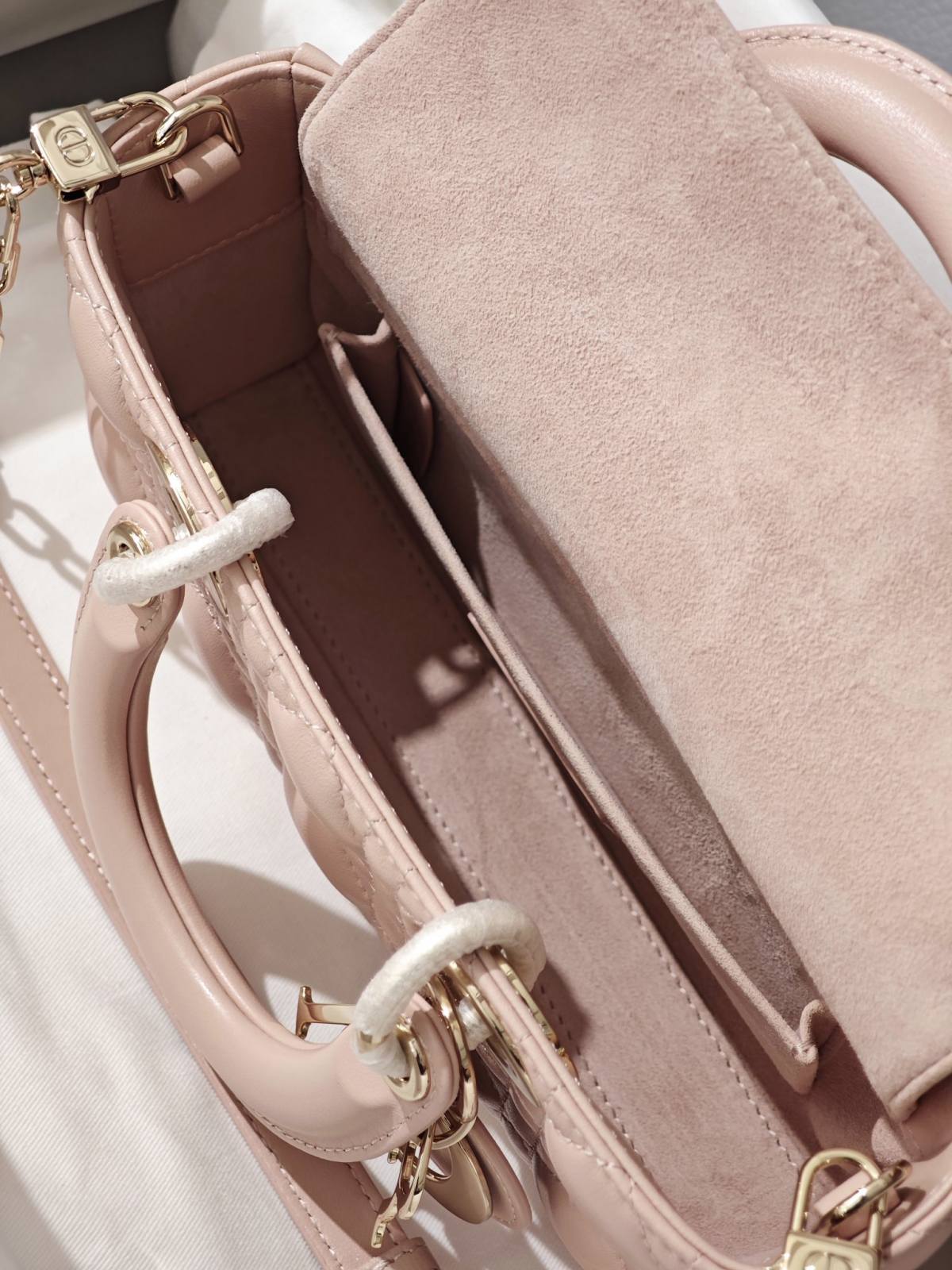Shebag super replica Lady Dior D Joy pink bag review(2025 July updated)-Best Quality designer Bag Review, and online shopping, designer bag ru