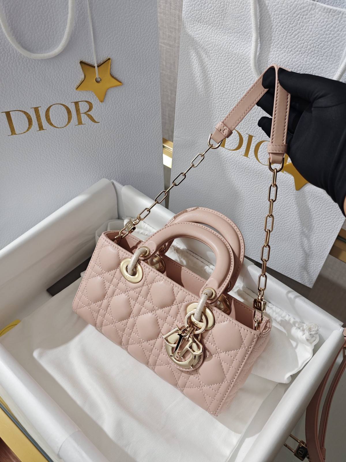 Shebag super replica Lady Dior D Joy pink bag review(2025 July updated)-Best Quality designer Bag Review, and online shopping, designer bag ru
