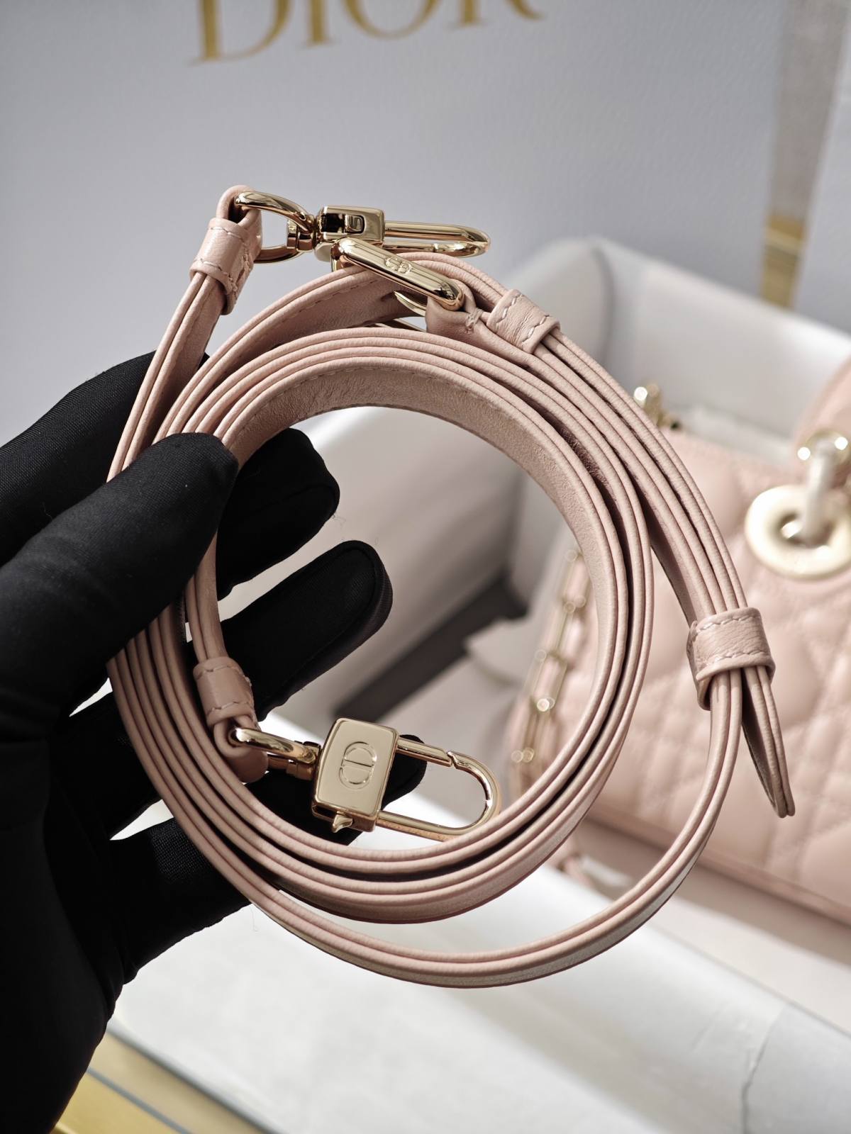 Shebag super replica Lady Dior D Joy pink bag review(2025 July updated)-Best Quality designer Bag Review, and online shopping, designer bag ru