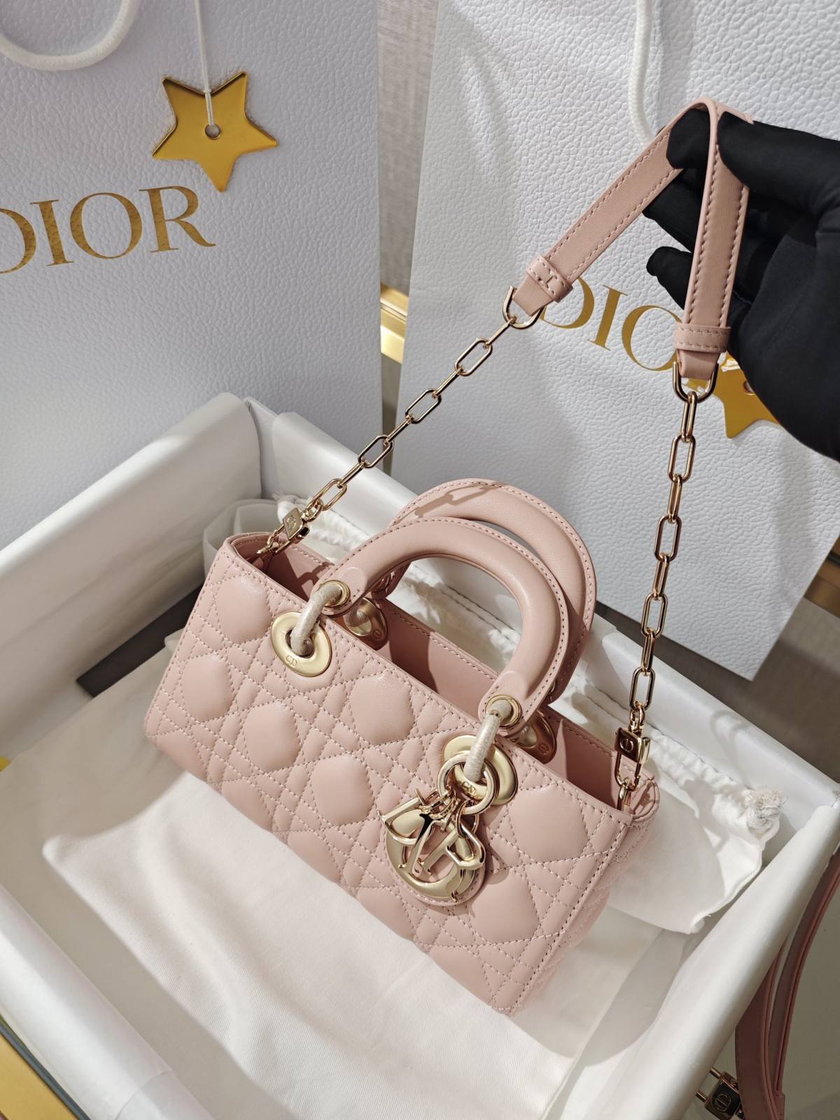 Shebag super replica Lady Dior D Joy pink bag review(2025 July updated)-Best Quality designer Bag Review, and online shopping, designer bag ru