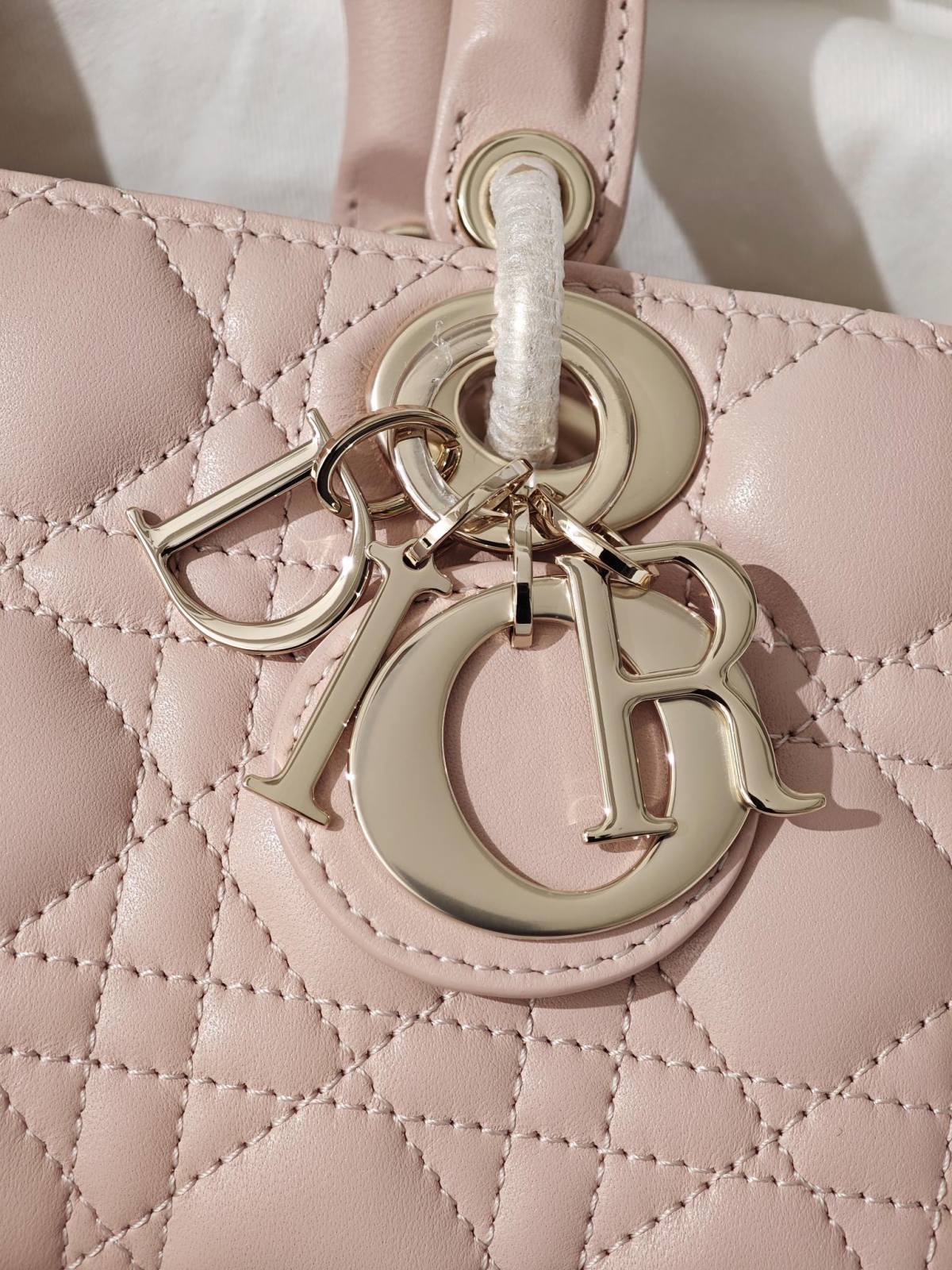 Shebag super replica Lady Dior D Joy pink bag review(2025 July updated)-Best Quality designer Bag Review, and online shopping, designer bag ru
