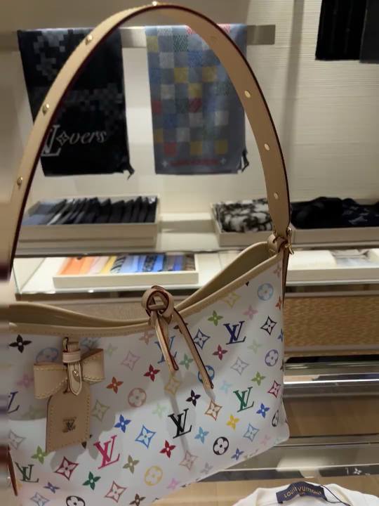 Shebag buys an Authentic Louis Vuitton Carryall white monogram bag(Oct 2025 updated)-Best Quality designer Bag Review, and online shopping, designer bag ru