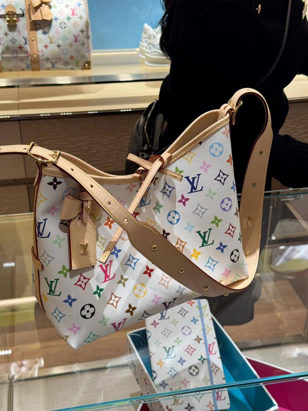 Shebag buys an Authentic Louis Vuitton Carryall white monogram bag(Oct 2025 updated)-Best Quality designer Bag Review, and online shopping, designer bag ru