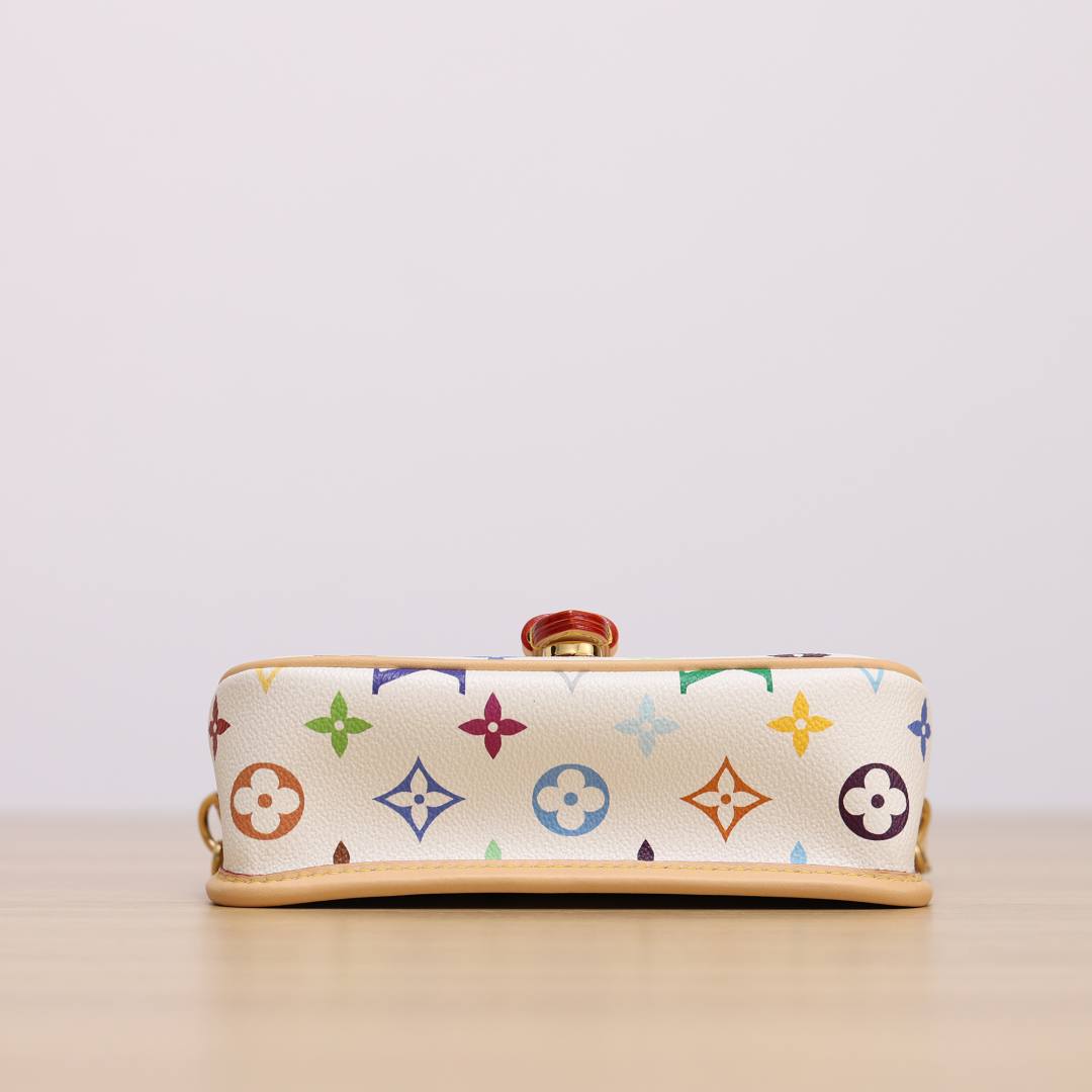 Shebag Super replica Louis Vuitton Diana bag in white monogram(Oct 2025 updated)-Best Quality designer Bag Review, and online shopping, designer bag ru