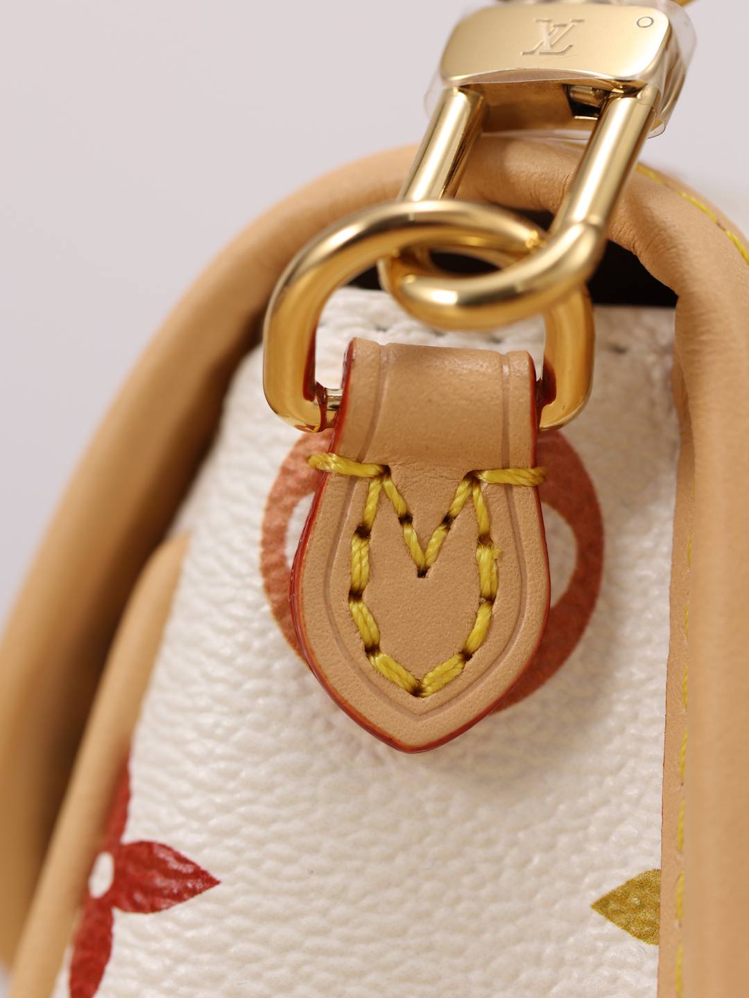 Shebag Super replica Louis Vuitton Diana bag in white monogram(Oct 2025 updated)-Best Quality designer Bag Review, and online shopping, designer bag ru