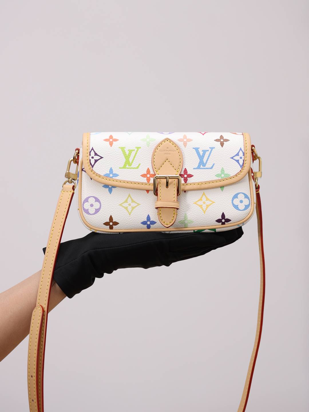Shebag Super replica Louis Vuitton Diana bag in white monogram(Oct 2025 updated)-Best Quality designer Bag Review, and online shopping, designer bag ru