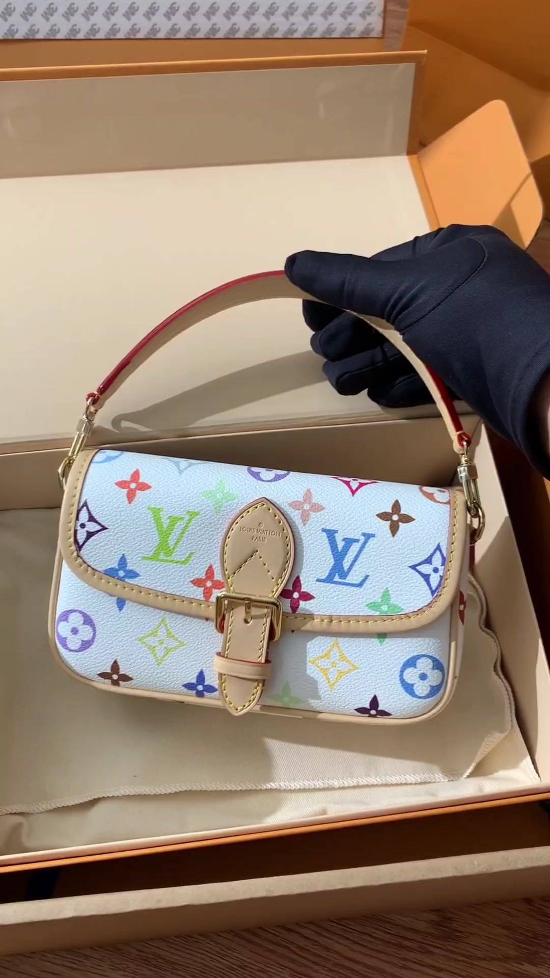 Shebag Super replica Louis Vuitton Diana bag in white monogram(Oct 2025 updated)-Best Quality designer Bag Review, and online shopping, designer bag ru