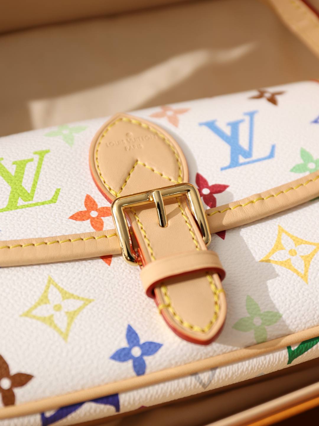 Shebag Super replica Louis Vuitton Diana bag in white monogram(Oct 2025 updated)-Best Quality designer Bag Review, and online shopping, designer bag ru
