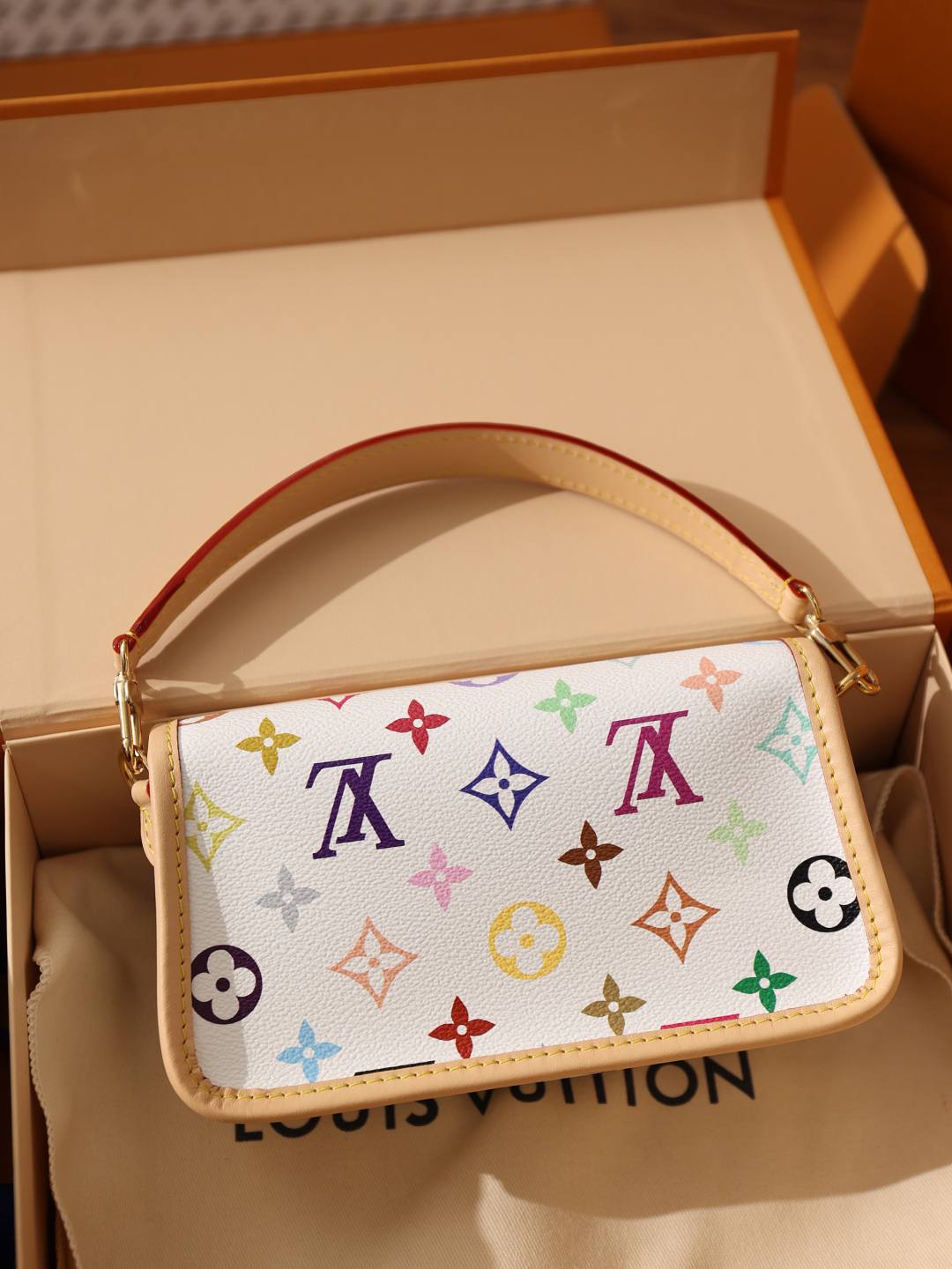 Shebag Super replica Louis Vuitton Diana bag in white monogram(Oct 2025 updated)-Best Quality designer Bag Review, and online shopping, designer bag ru