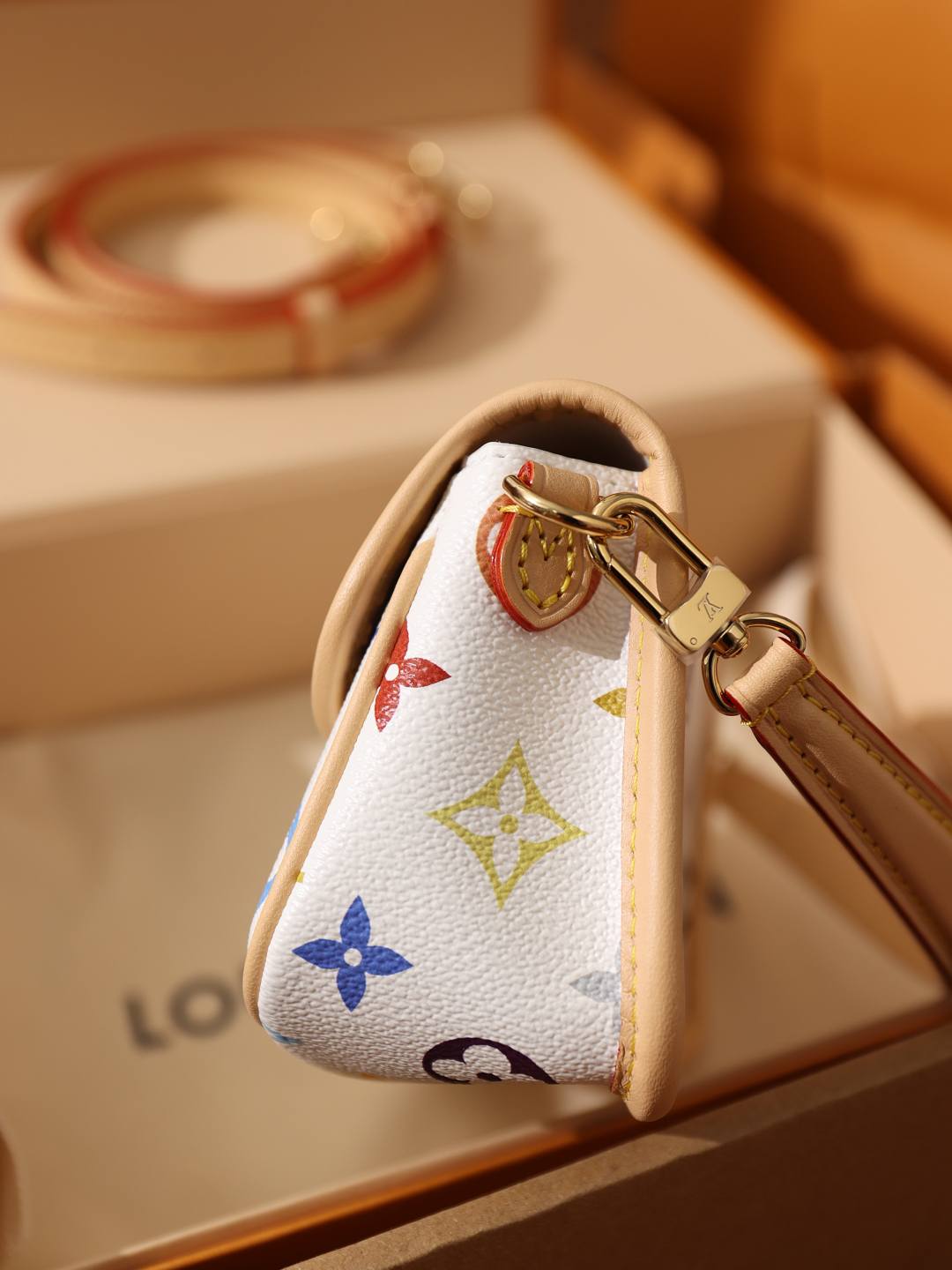 Shebag Super replica Louis Vuitton Diana bag in white monogram(Oct 2025 updated)-Best Quality designer Bag Review, and online shopping, designer bag ru