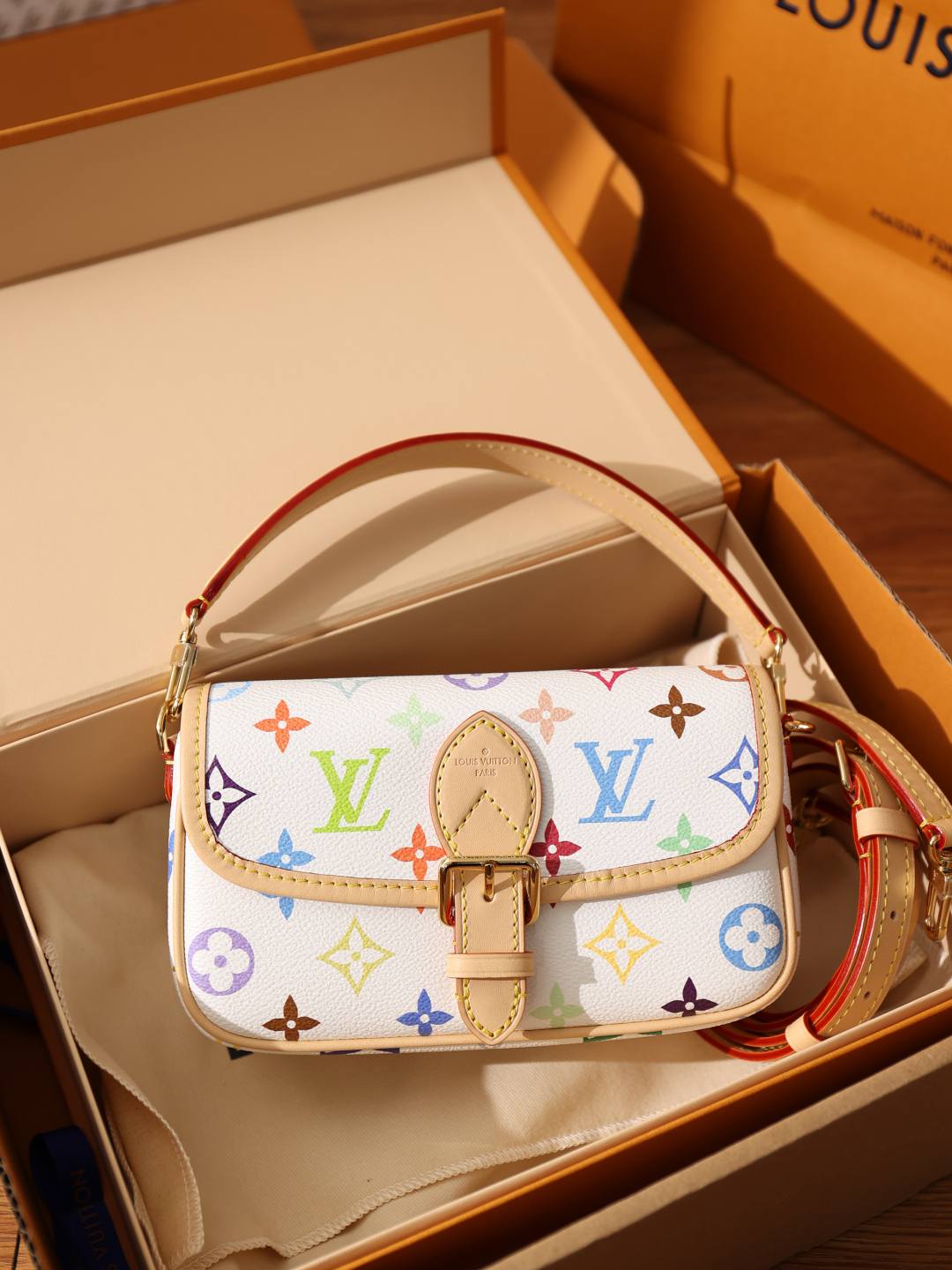 Shebag Super replica Louis Vuitton Diana bag in white monogram(Oct 2025 updated)-Best Quality designer Bag Review, and online shopping, designer bag ru