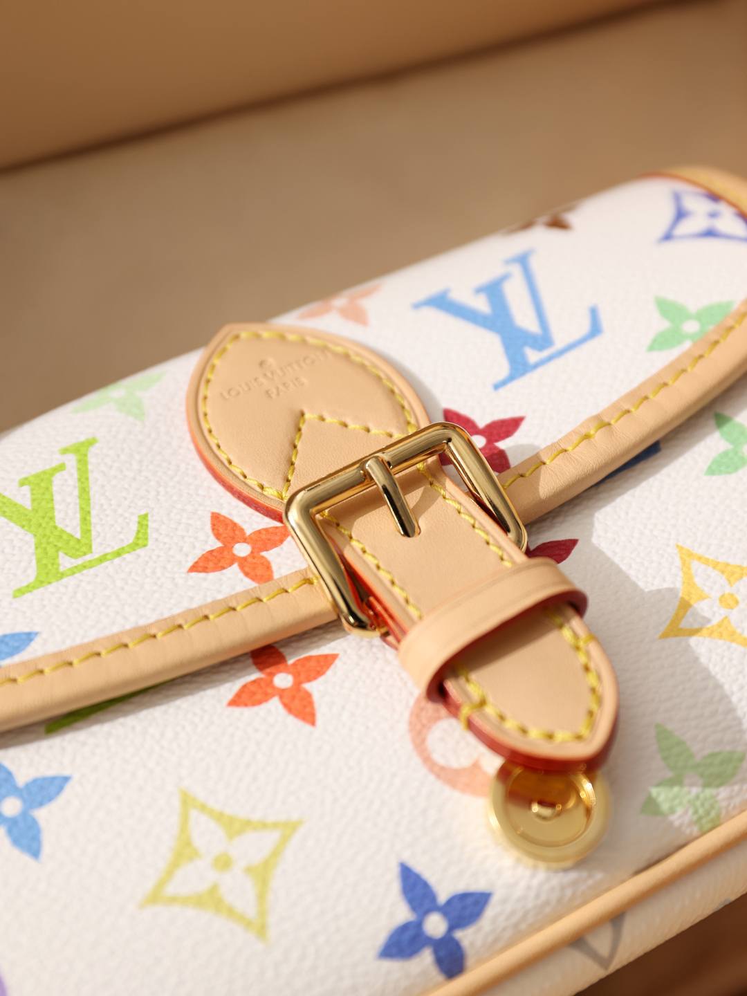 Shebag Super replica Louis Vuitton Diana bag in white monogram(Oct 2025 updated)-Best Quality designer Bag Review, and online shopping, designer bag ru