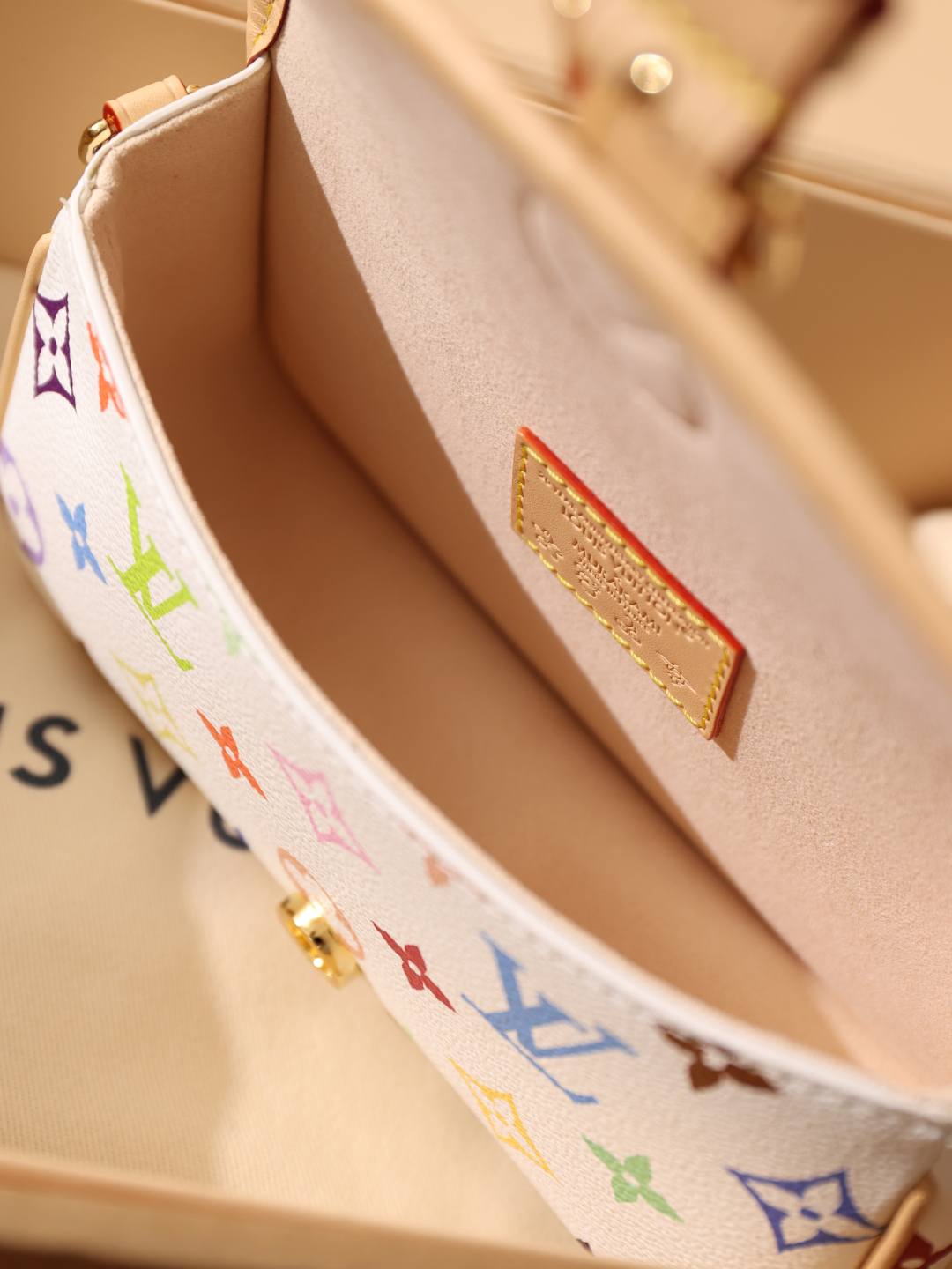 Shebag Super replica Louis Vuitton Diana bag in white monogram(Oct 2025 updated)-Best Quality designer Bag Review, and online shopping, designer bag ru