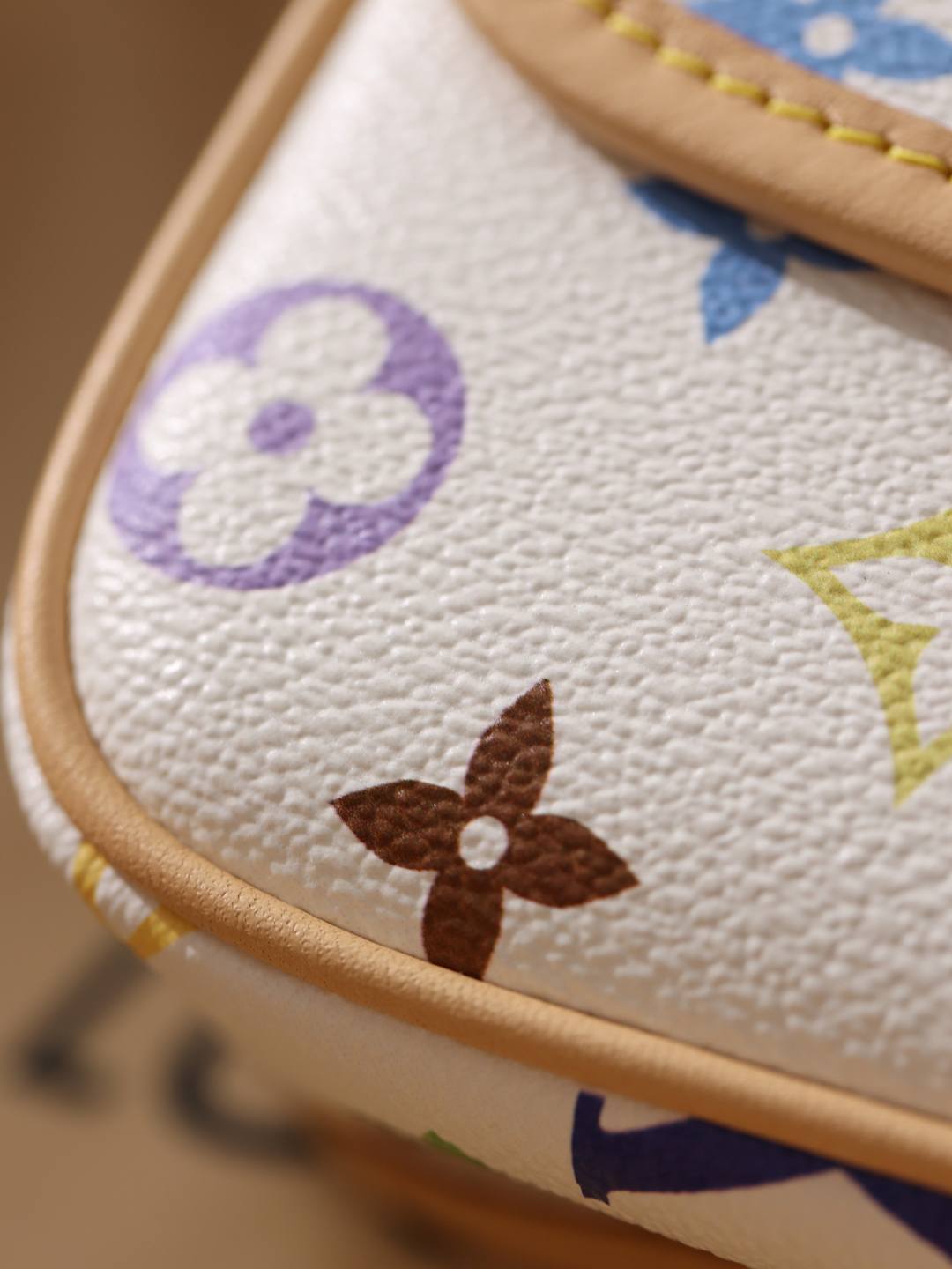 Shebag Super replica Louis Vuitton Diana bag in white monogram(Oct 2025 updated)-Best Quality designer Bag Review, and online shopping, designer bag ru