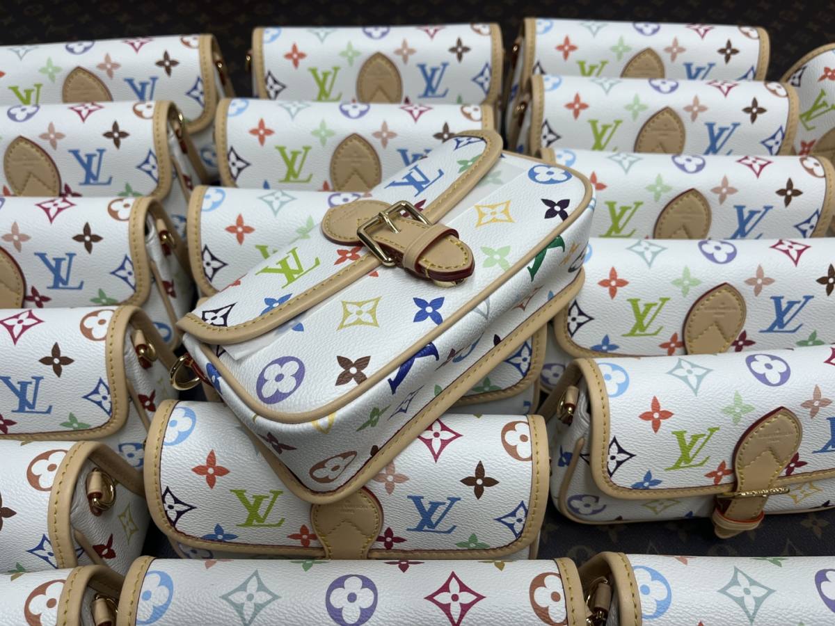 Shebag Super replica Louis Vuitton Diana bag in white monogram(Oct 2025 updated)-Best Quality designer Bag Review, and online shopping, designer bag ru