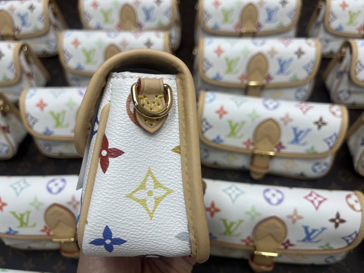 Shebag Super replica Louis Vuitton Diana bag in white monogram(Oct 2025 updated)-Best Quality designer Bag Review, and online shopping, designer bag ru