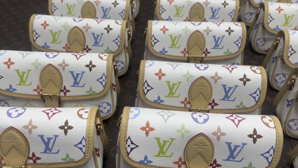 Shebag Super replica Louis Vuitton Diana bag in white monogram(Oct 2025 updated)-Best Quality designer Bag Review, and online shopping, designer bag ru