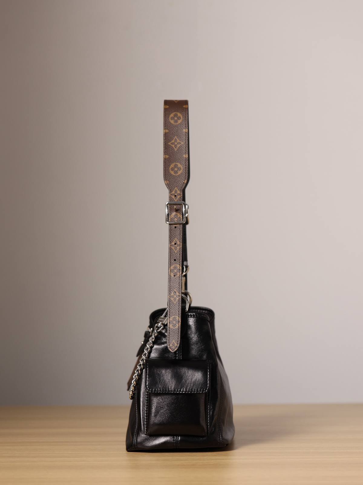 Shebag Super replica Louis Vuitton Carryall Dark bag new comming(Oct 2025 updated)-Best Quality designer Bag Review, and online shopping, designer bag ru Shebag Super replica Louis Vuitton Carryall Dark bag new comming(Oct 2025 updated)-Best Quality designer Bag Review, and online shopping, designer bag ru