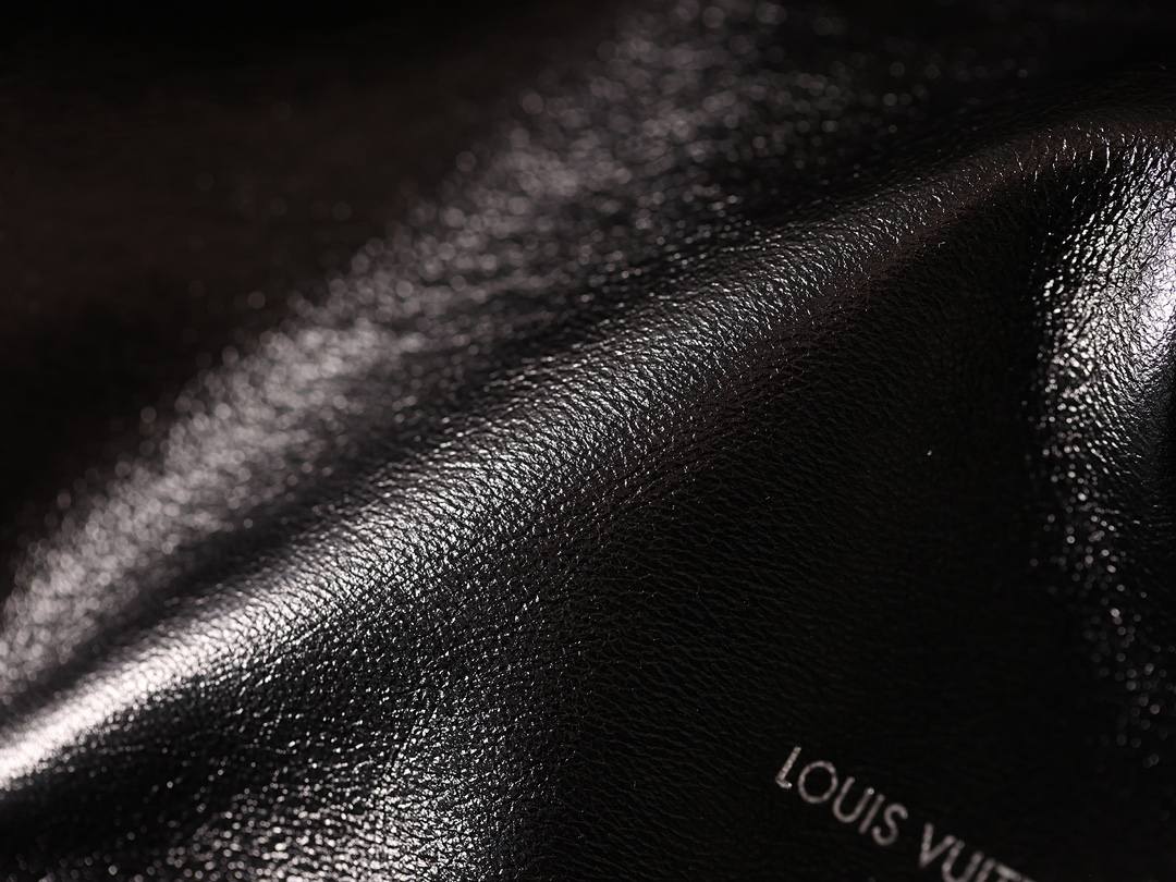 Shebag Super replica Louis Vuitton Carryall Dark bag new comming(Oct 2025 updated)-Best Quality designer Bag Review, and online shopping, designer bag ru Shebag Super replica Louis Vuitton Carryall Dark bag new comming(Oct 2025 updated)-Best Quality designer Bag Review, and online shopping, designer bag ru