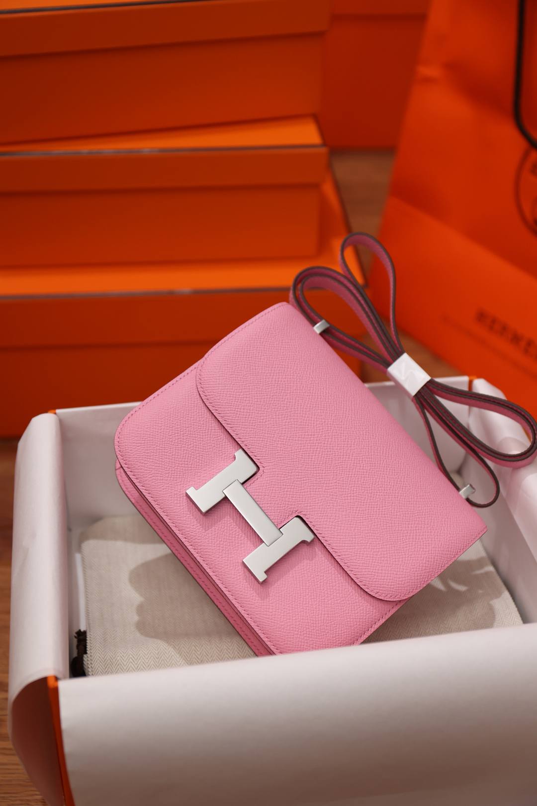 Shebag Handmade Hermes Constance 19 bag in pink Epsom leather review(Oct 2025 updated)-Best Quality designer Bag Review, and online shopping, designer bag ru Shebag Handmade Hermes Constance 19 bag in pink Epsom leather review(Oct 2025 updated)-Best Quality designer Bag Review, and online shopping, designer bag ru