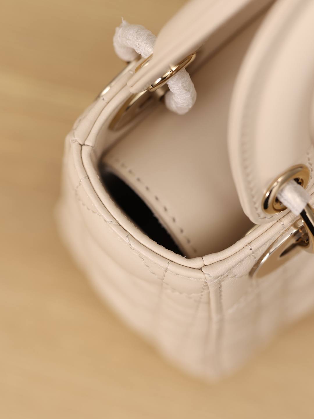 Shebag Super replica Lady Dior bag in beige review(Oct 2025 updated)-Best Quality designer Bag Review, and online shopping, designer bag ru Shebag Super replica Lady Dior bag in beige review(Oct 2025 updated)-Best Quality designer Bag Review, and online shopping, designer bag ru