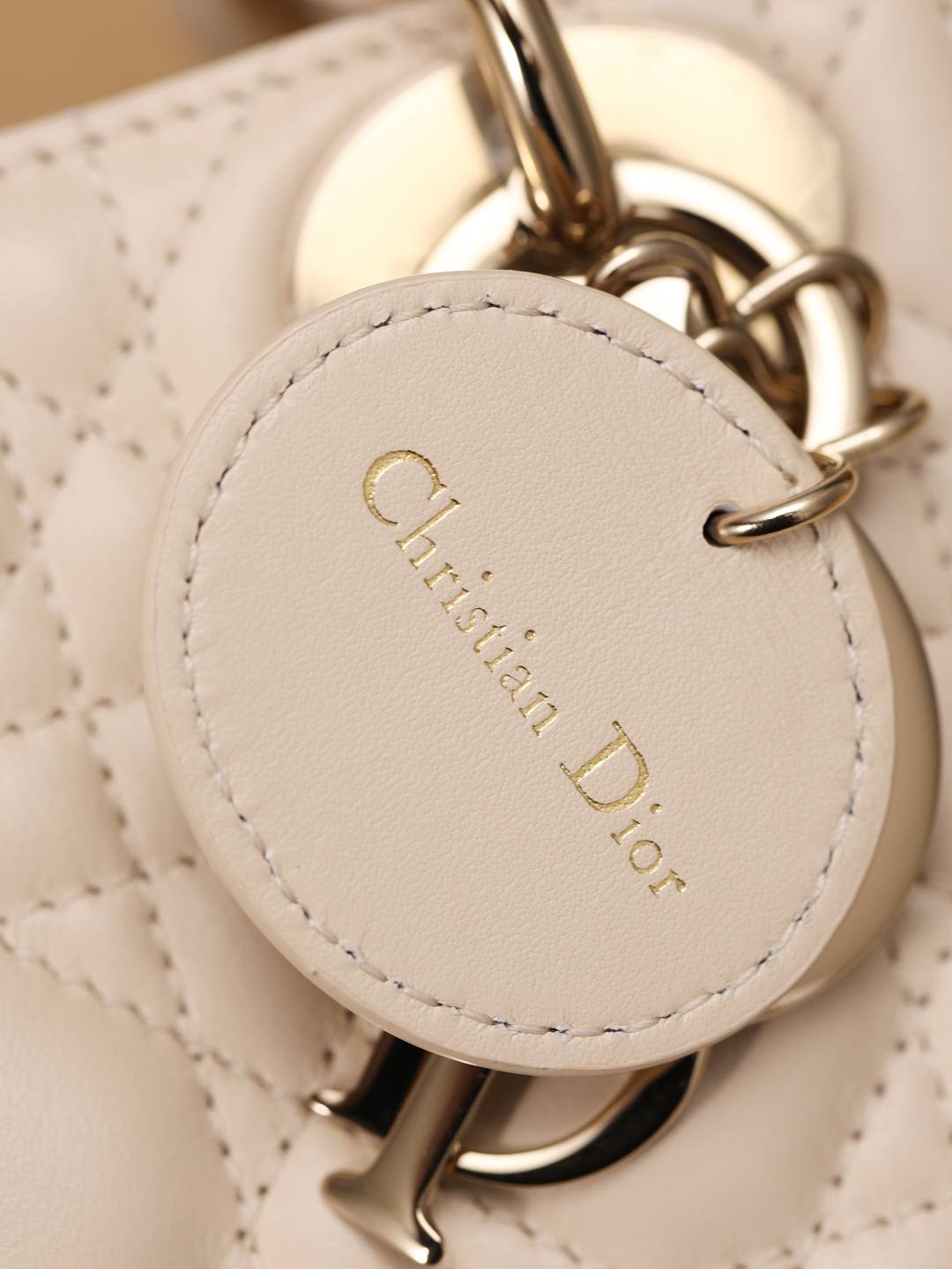 Shebag Super replica Lady Dior bag in beige review(Oct 2025 updated)-Best Quality designer Bag Review, and online shopping, designer bag ru Shebag Super replica Lady Dior bag in beige review(Oct 2025 updated)-Best Quality designer Bag Review, and online shopping, designer bag ru