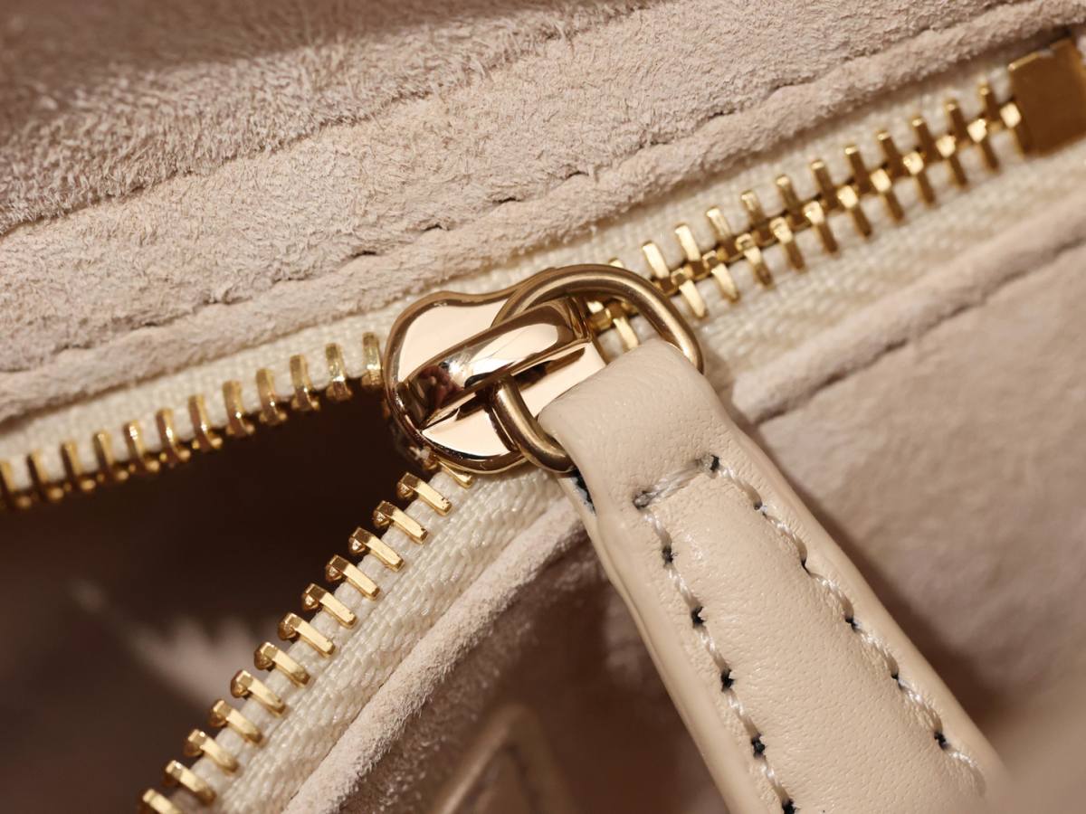Shebag Super replica Lady Dior bag in beige review(Oct 2025 updated)-Best Quality designer Bag Review, and online shopping, designer bag ru Shebag Super replica Lady Dior bag in beige review(Oct 2025 updated)-Best Quality designer Bag Review, and online shopping, designer bag ru