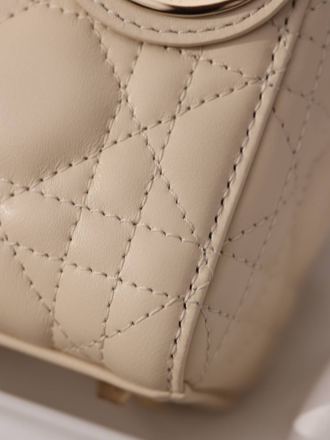 Shebag Super replica Lady Dior bag in beige review(Oct 2025 updated)-Best Quality designer Bag Review, and online shopping, designer bag ru Shebag Super replica Lady Dior bag in beige review(Oct 2025 updated)-Best Quality designer Bag Review, and online shopping, designer bag ru
