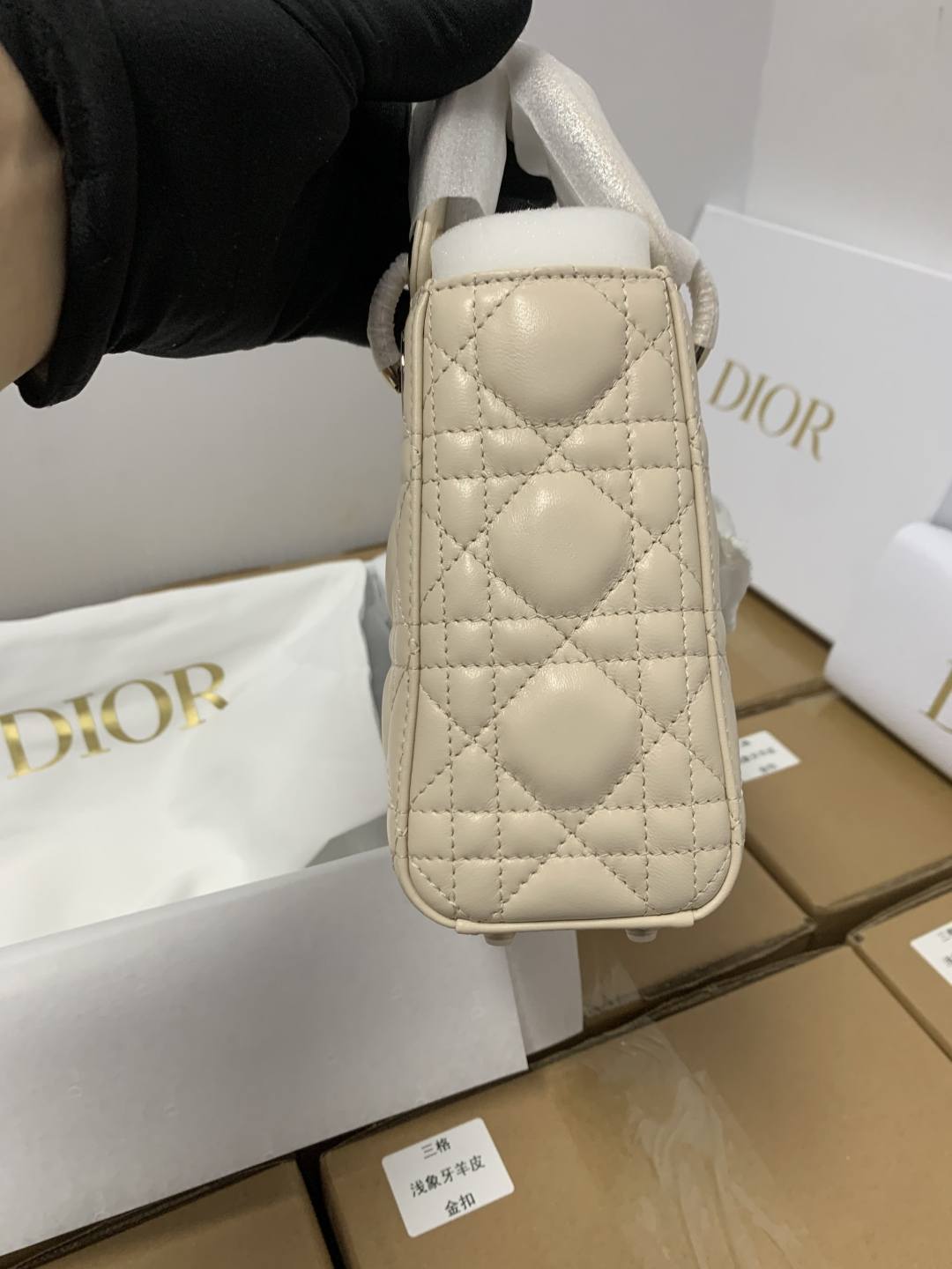 Shebag Super replica Lady Dior bag in beige review(Oct 2025 updated)-Best Quality designer Bag Review, and online shopping, designer bag ru Shebag Super replica Lady Dior bag in beige review(Oct 2025 updated)-Best Quality designer Bag Review, and online shopping, designer bag ru