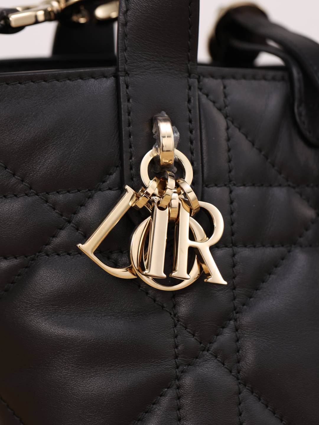 Shebag super replica Dior Toujours mini bag review(Oct 2025 updated)-Best Quality designer Bag Review, and online shopping, designer bag ru Shebag super replica Dior Toujours mini bag review(Oct 2025 updated)-Best Quality designer Bag Review, and online shopping, designer bag ru