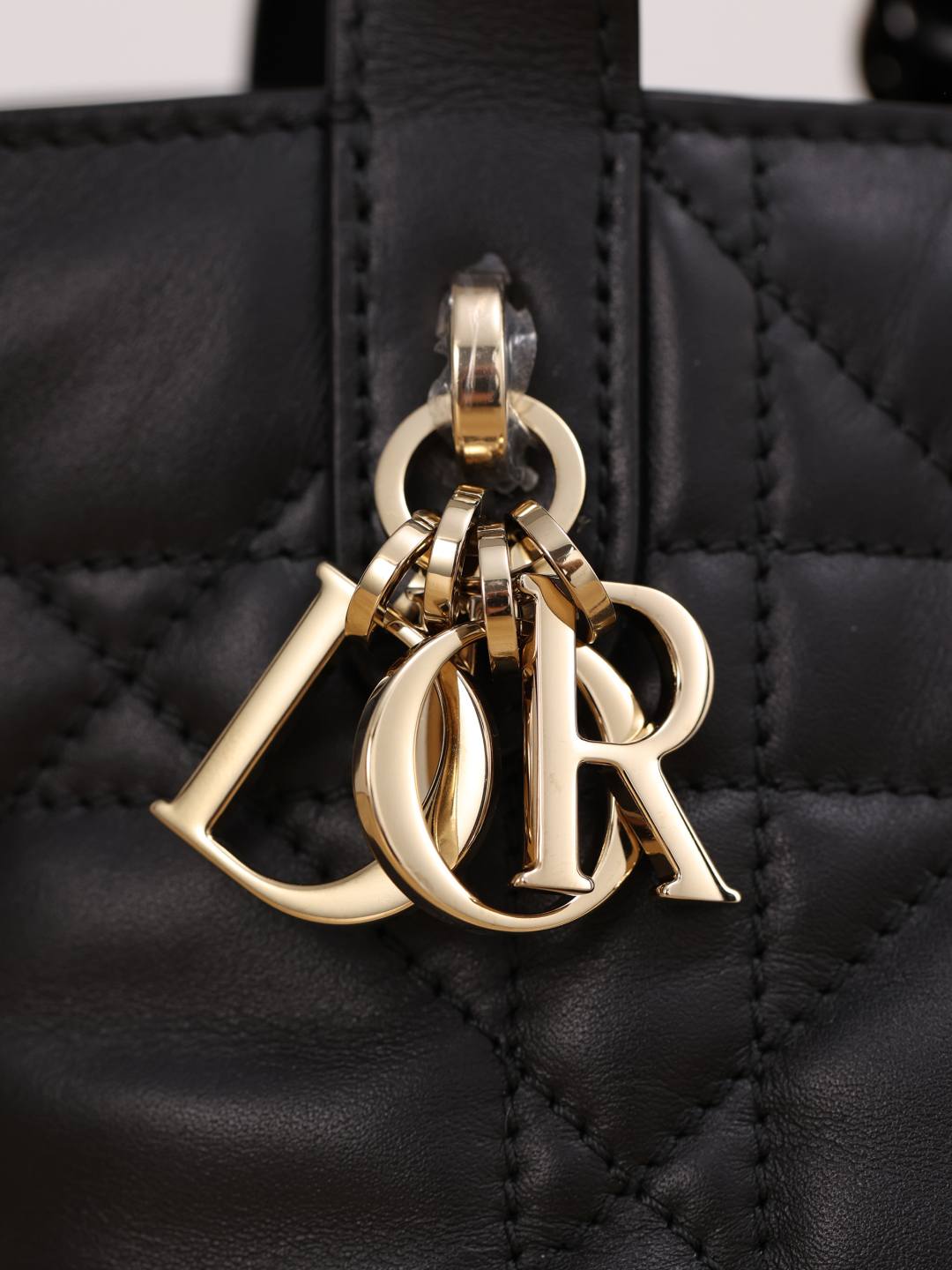 Shebag super replica Dior Toujours mini bag review(Oct 2025 updated)-Best Quality designer Bag Review, and online shopping, designer bag ru Shebag super replica Dior Toujours mini bag review(Oct 2025 updated)-Best Quality designer Bag Review, and online shopping, designer bag ru