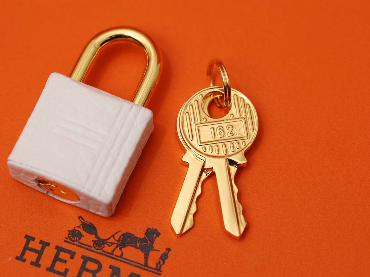 Shebag fully handmade Hermes Picotin 19 bag in white togo(Nov 2025 updated)-Best Quality designer Bag Review, and online shopping, designer bag ru Shebag fully handmade Hermes Picotin 19 bag in white togo(Nov 2025 updated)-Best Quality designer Bag Review, and online shopping, designer bag ru